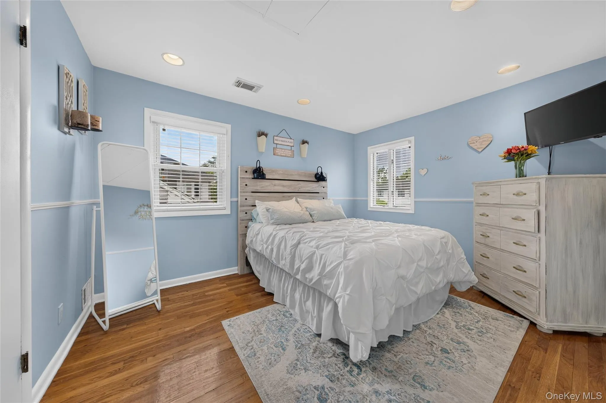 395 Bunker Drive, Hempstead, NY, 4 Bedrooms Bedrooms, 11 Rooms Rooms,2 BathroomsBathrooms,Residential,For Rent,Bunker,0,1040373 395 Bunker Drive, Hempstead, NY, 4 Bedrooms Bedrooms, 11 Rooms Rooms,2 BathroomsBathrooms,Residential,For Rent,Bunker,0,1040373