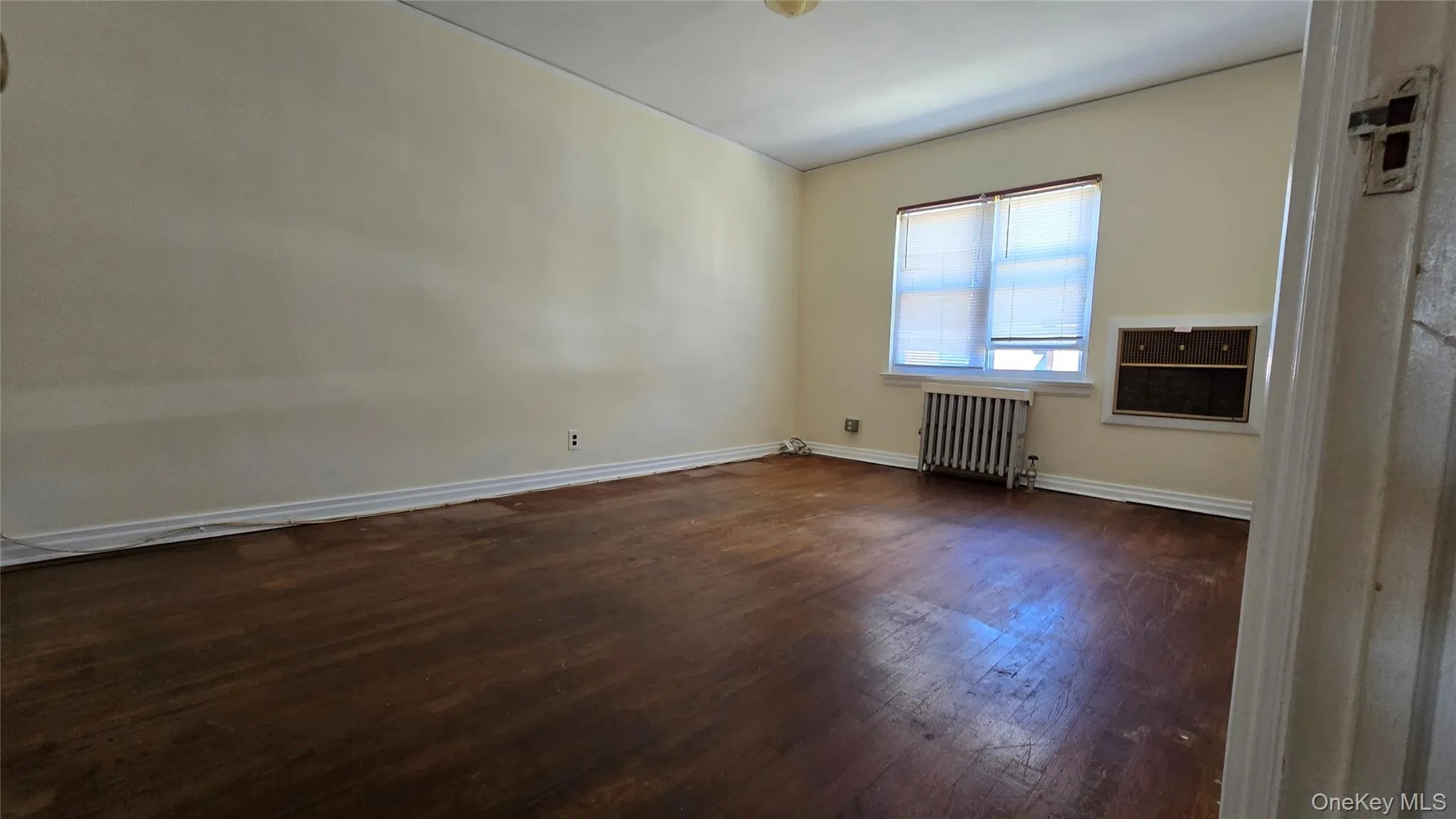 10531 63rd Avenue, New York, NY, 3 Bedrooms Bedrooms, 8 Rooms Rooms,1 BathroomBathrooms,Residential,For Rent,63rd,0,1040377 10531 63rd Avenue, New York, NY, 3 Bedrooms Bedrooms, 8 Rooms Rooms,1 BathroomBathrooms,Residential,For Rent,63rd,0,1040377
