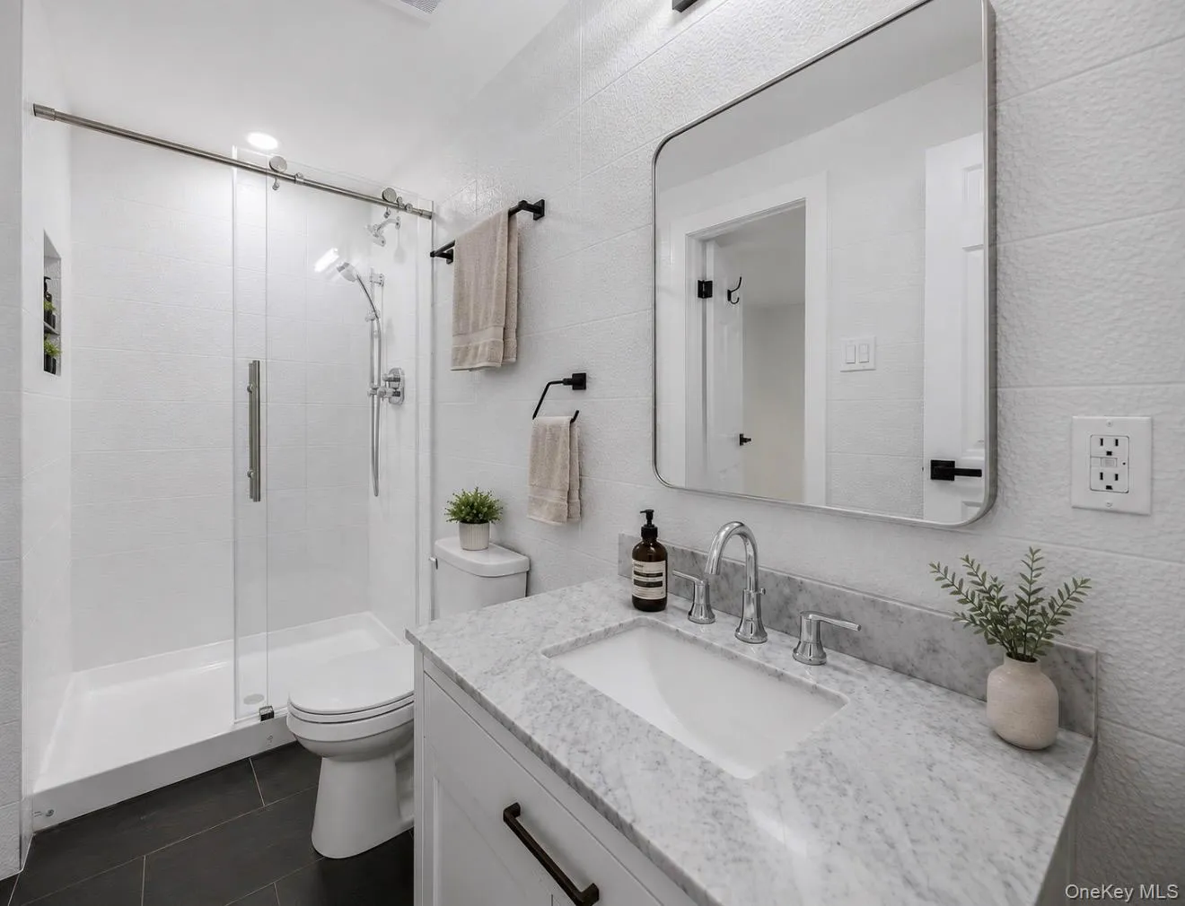 12 Rollingwood Drive, Clarkstown, NY, 7 Bedrooms Bedrooms, 24 Rooms Rooms,7 BathroomsBathrooms,Residential,For Rent,Rollingwood,0,1040383 12 Rollingwood Drive, Clarkstown, NY, 7 Bedrooms Bedrooms, 24 Rooms Rooms,7 BathroomsBathrooms,Residential,For Rent,Rollingwood,0,1040383