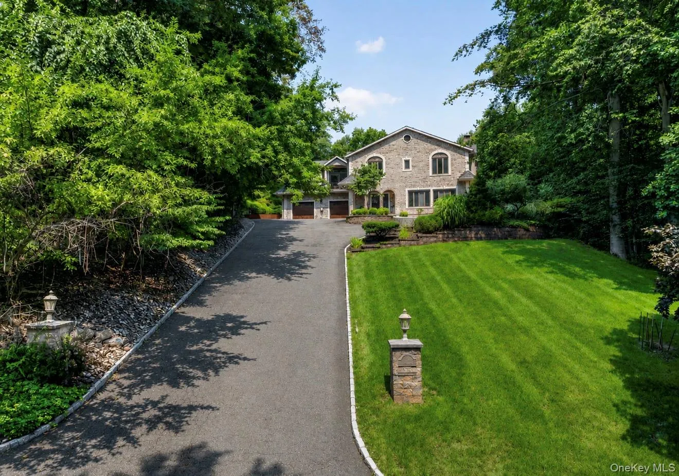 12 Rollingwood Drive, Clarkstown, NY, 7 Bedrooms Bedrooms, 24 Rooms Rooms,7 BathroomsBathrooms,Residential,For Rent,Rollingwood,0,1040383 12 Rollingwood Drive, Clarkstown, NY, 7 Bedrooms Bedrooms, 24 Rooms Rooms,7 BathroomsBathrooms,Residential,For Rent,Rollingwood,0,1040383
