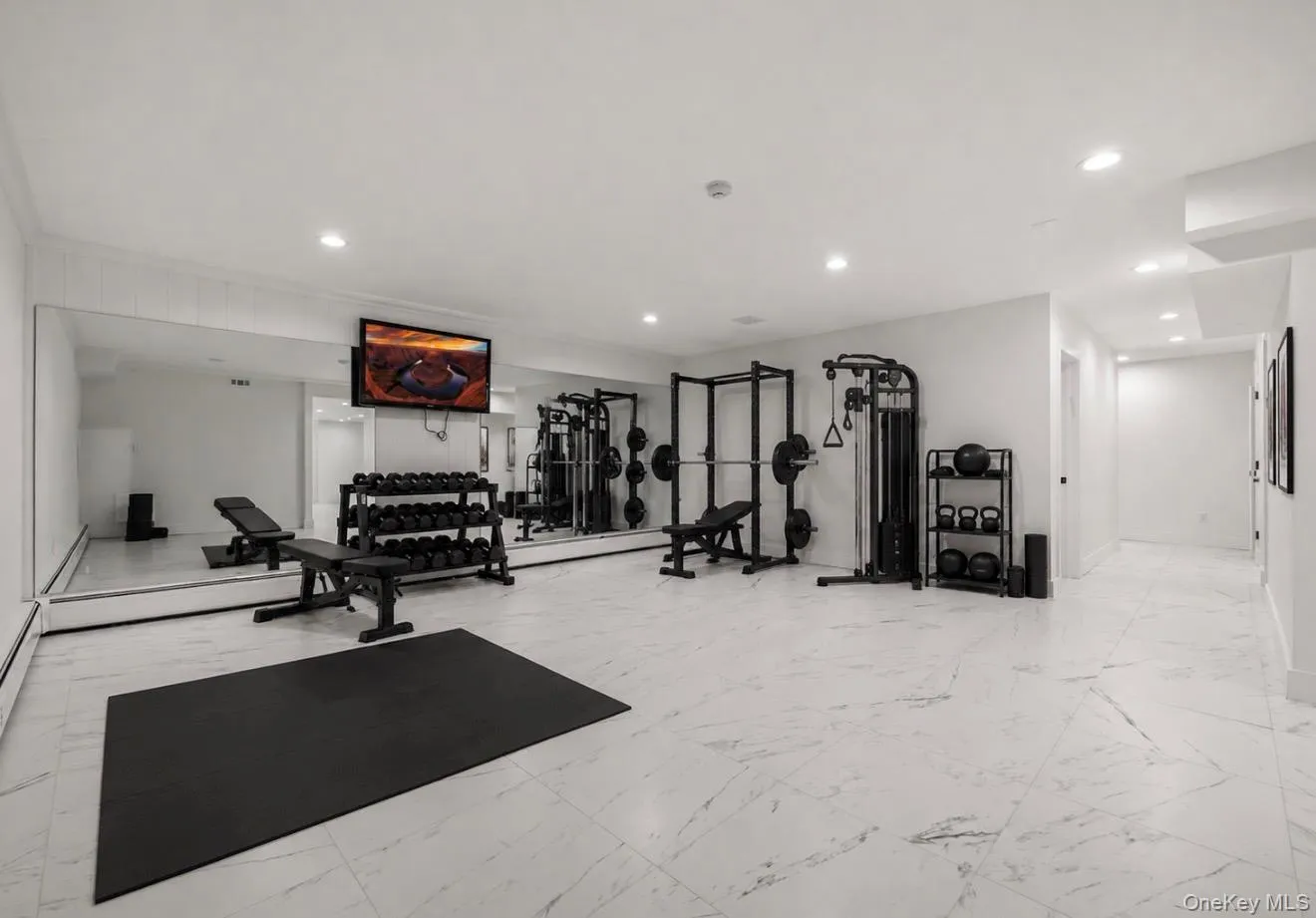 Gym equipment has been virutally staged* Gym equipment has been virutally staged*