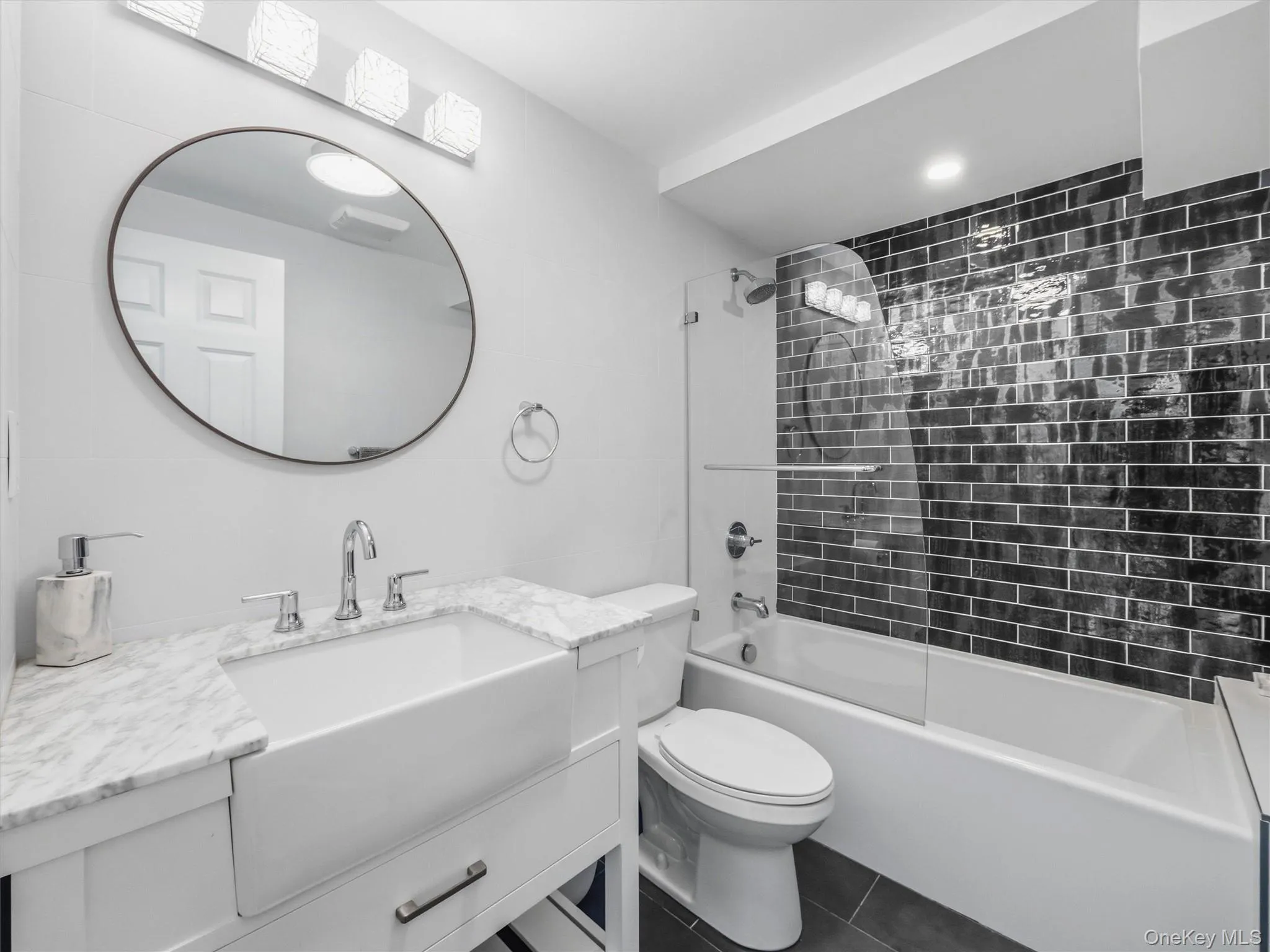 12 Rollingwood Drive, Clarkstown, NY, 7 Bedrooms Bedrooms, 24 Rooms Rooms,7 BathroomsBathrooms,Residential,For Rent,Rollingwood,0,1040383 12 Rollingwood Drive, Clarkstown, NY, 7 Bedrooms Bedrooms, 24 Rooms Rooms,7 BathroomsBathrooms,Residential,For Rent,Rollingwood,0,1040383