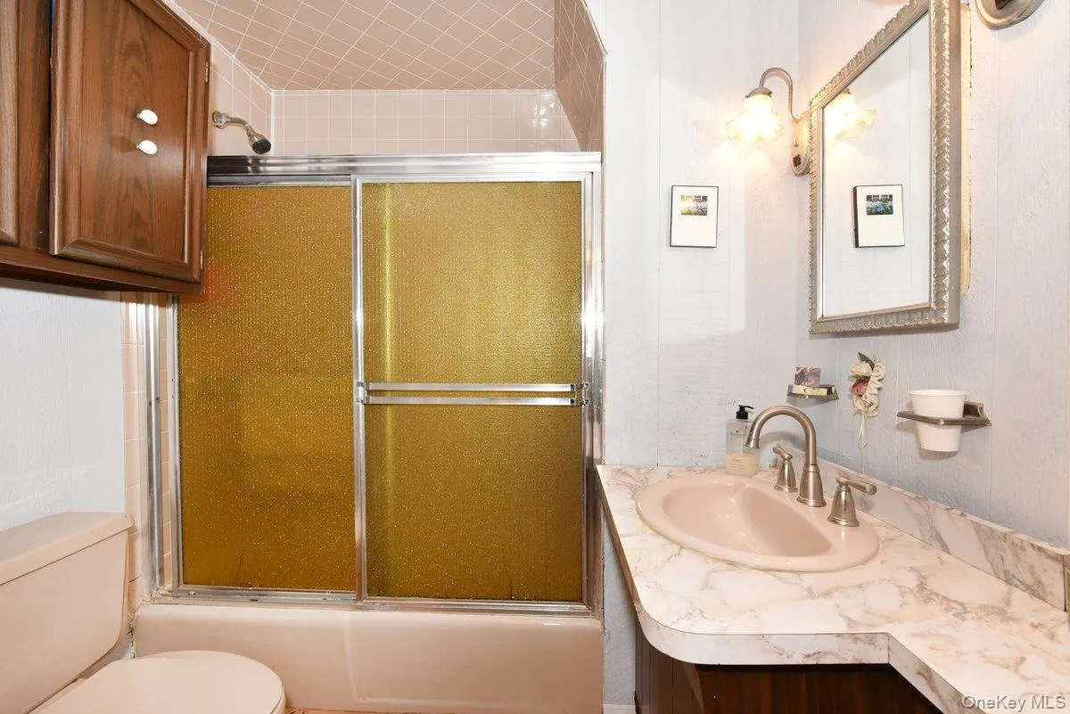 154 Argyle Road, Hempstead, NY, 4 Bedrooms Bedrooms, 8 Rooms Rooms,1 BathroomBathrooms,Residential,For Rent,Argyle,0,1040384 154 Argyle Road, Hempstead, NY, 4 Bedrooms Bedrooms, 8 Rooms Rooms,1 BathroomBathrooms,Residential,For Rent,Argyle,0,1040384