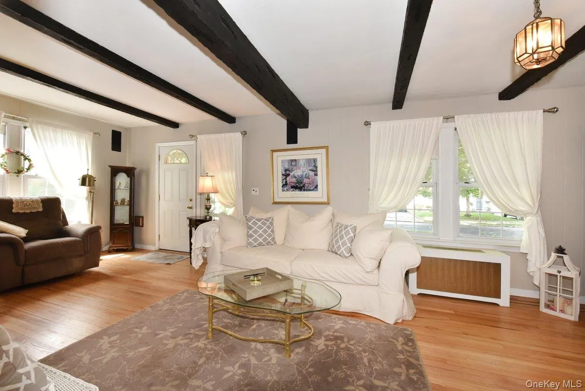 154 Argyle Road, Hempstead, NY, 4 Bedrooms Bedrooms, 8 Rooms Rooms,1 BathroomBathrooms,Residential,For Rent,Argyle,0,1040384 154 Argyle Road, Hempstead, NY, 4 Bedrooms Bedrooms, 8 Rooms Rooms,1 BathroomBathrooms,Residential,For Rent,Argyle,0,1040384