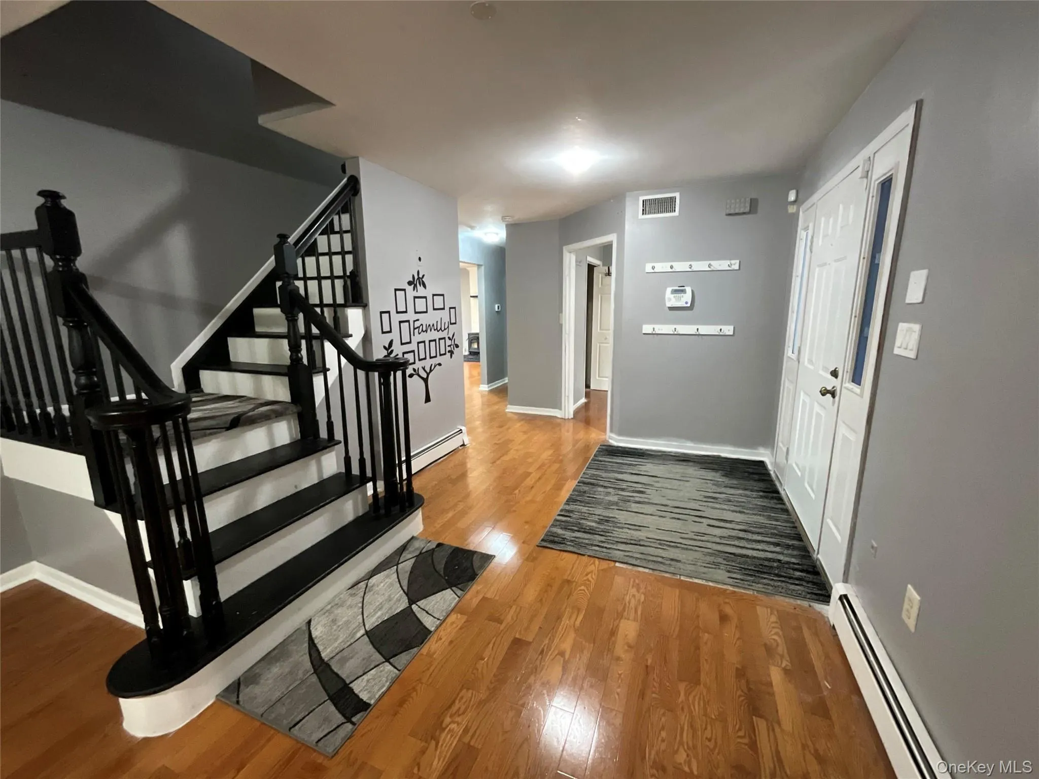 22 Dogwood Drive, Woodbury, NY, 5 Bedrooms Bedrooms, 10 Rooms Rooms,2 BathroomsBathrooms,Residential Lease,For Rent,Dogwood,0,1040385 22 Dogwood Drive, Woodbury, NY, 5 Bedrooms Bedrooms, 10 Rooms Rooms,2 BathroomsBathrooms,Residential Lease,For Rent,Dogwood,0,1040385