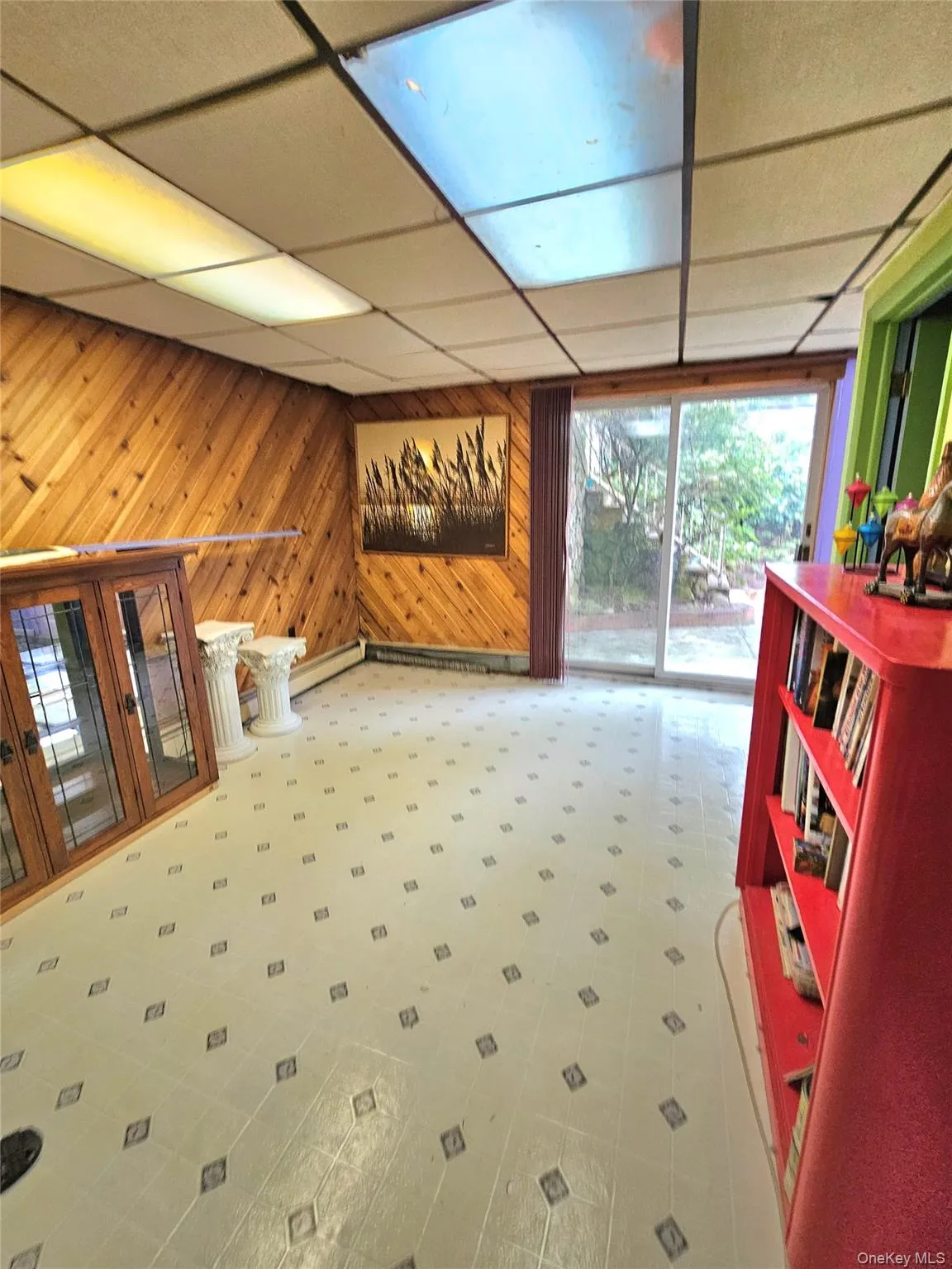 Lower level basement finished area Lower level basement finished area
