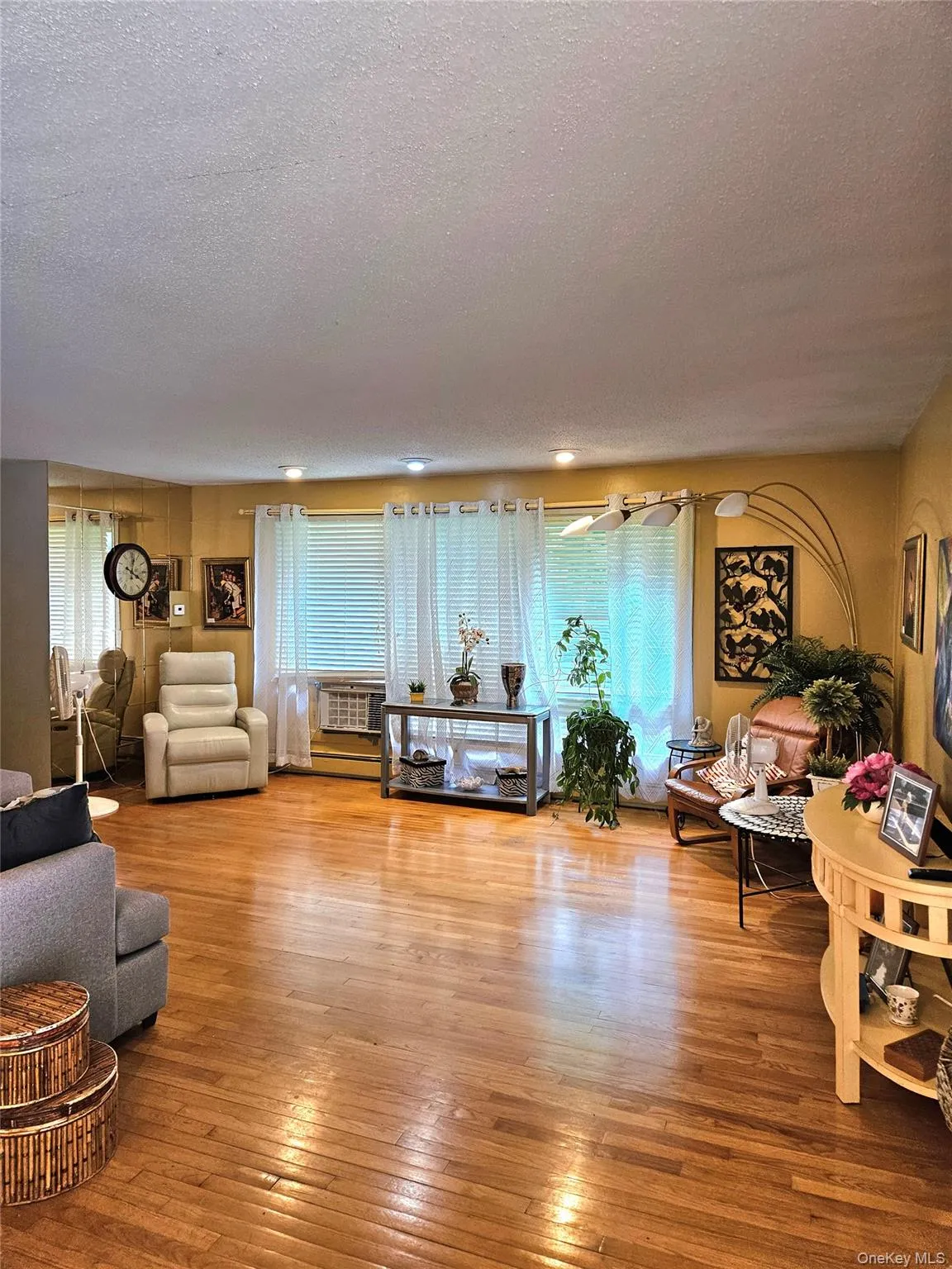 198 Riverside Road, Lloyd, NY, 2 Bedrooms Bedrooms, 6 Rooms Rooms,2 BathroomsBathrooms,Residential,For Rent,Riverside,0,1040386 198 Riverside Road, Lloyd, NY, 2 Bedrooms Bedrooms, 6 Rooms Rooms,2 BathroomsBathrooms,Residential,For Rent,Riverside,0,1040386