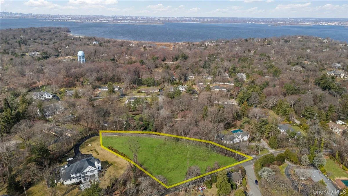 36 Cow Neck Road, North Hempstead, NY, ,Land,For Rent,Cow Neck,0,1040387 36 Cow Neck Road, North Hempstead, NY, ,Land,For Rent,Cow Neck,0,1040387