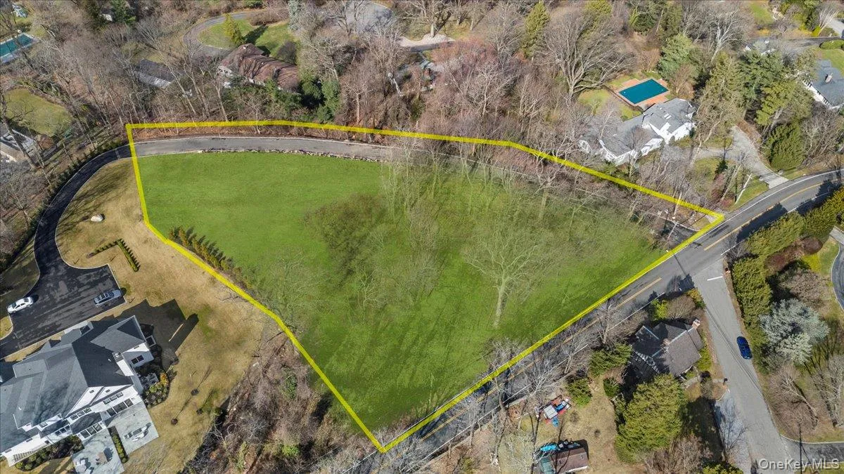36 Cow Neck Road, North Hempstead, NY, ,Land,For Rent,Cow Neck,0,1040387 36 Cow Neck Road, North Hempstead, NY, ,Land,For Rent,Cow Neck,0,1040387