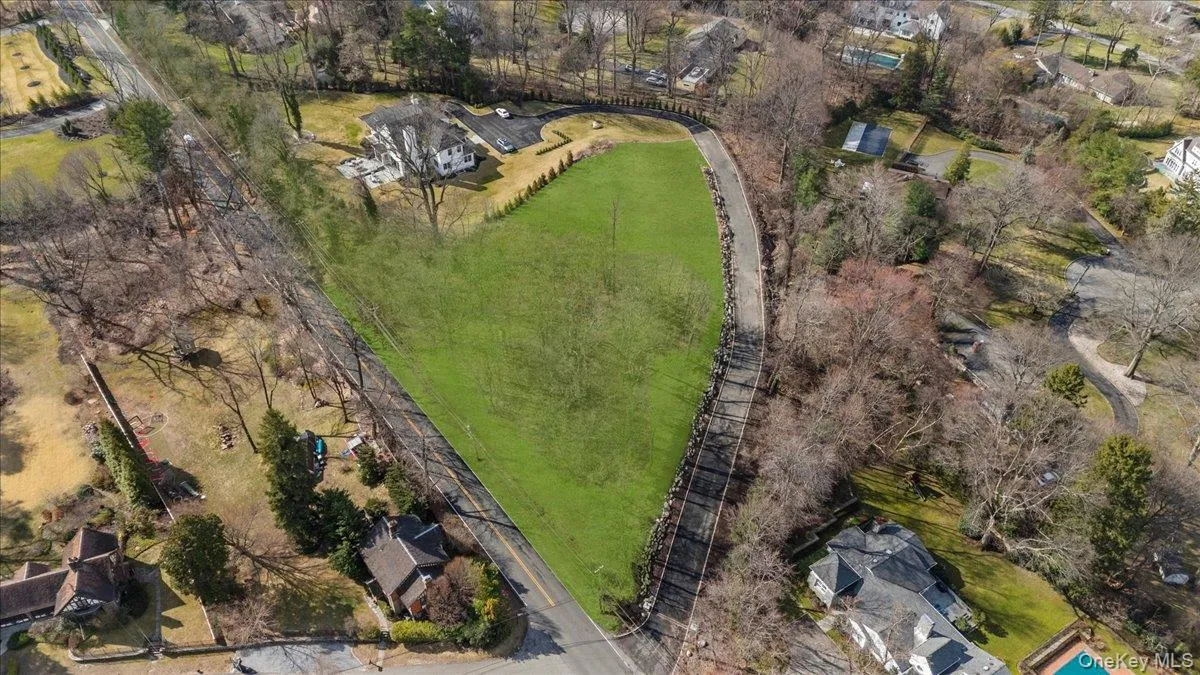 36 Cow Neck Road, North Hempstead, NY, ,Land,For Rent,Cow Neck,0,1040387 36 Cow Neck Road, North Hempstead, NY, ,Land,For Rent,Cow Neck,0,1040387