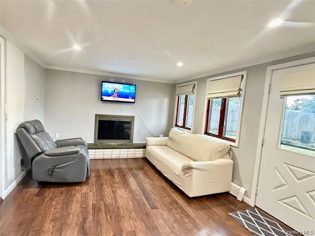 89 Bruce Avenue, Oyster Bay, NY, 5 Bedrooms Bedrooms, 12 Rooms Rooms,2 BathroomsBathrooms,Residential,For Rent,Bruce,0,1040390 89 Bruce Avenue, Oyster Bay, NY, 5 Bedrooms Bedrooms, 12 Rooms Rooms,2 BathroomsBathrooms,Residential,For Rent,Bruce,0,1040390