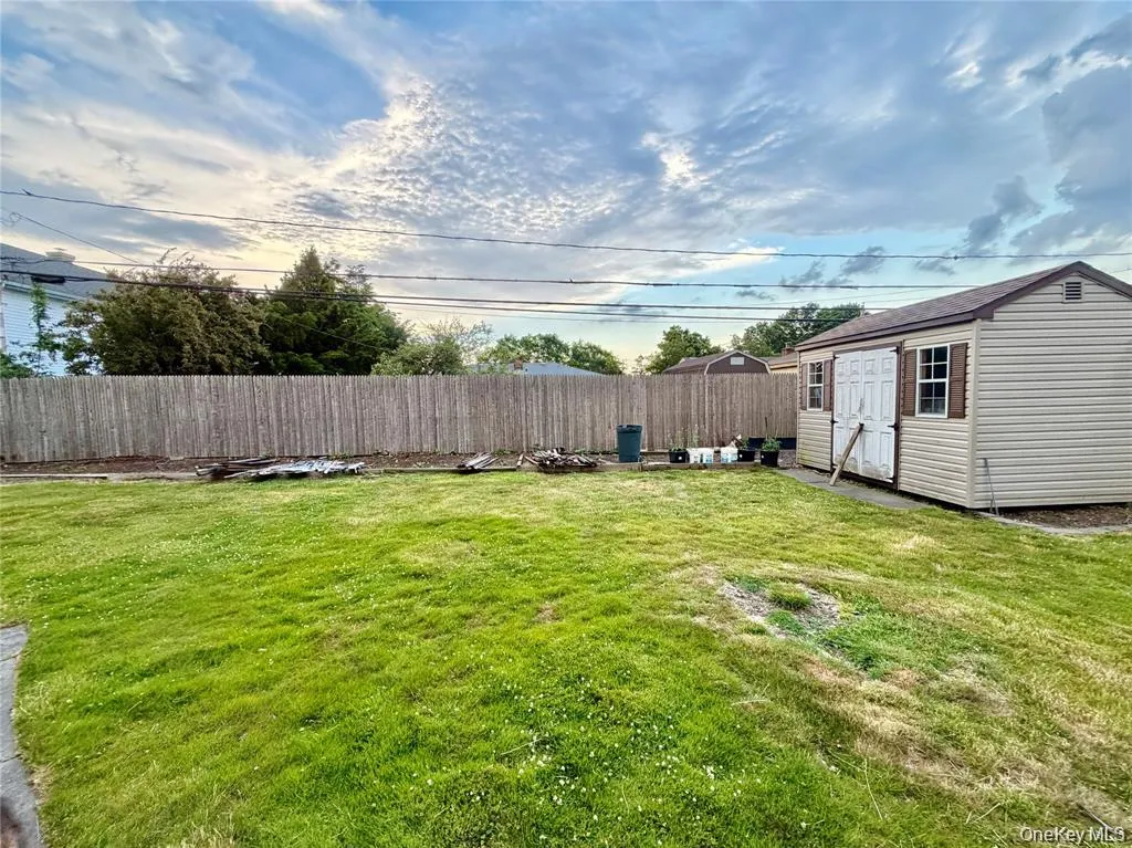 89 Bruce Avenue, Oyster Bay, NY, 5 Bedrooms Bedrooms, 12 Rooms Rooms,2 BathroomsBathrooms,Residential,For Rent,Bruce,0,1040390 89 Bruce Avenue, Oyster Bay, NY, 5 Bedrooms Bedrooms, 12 Rooms Rooms,2 BathroomsBathrooms,Residential,For Rent,Bruce,0,1040390