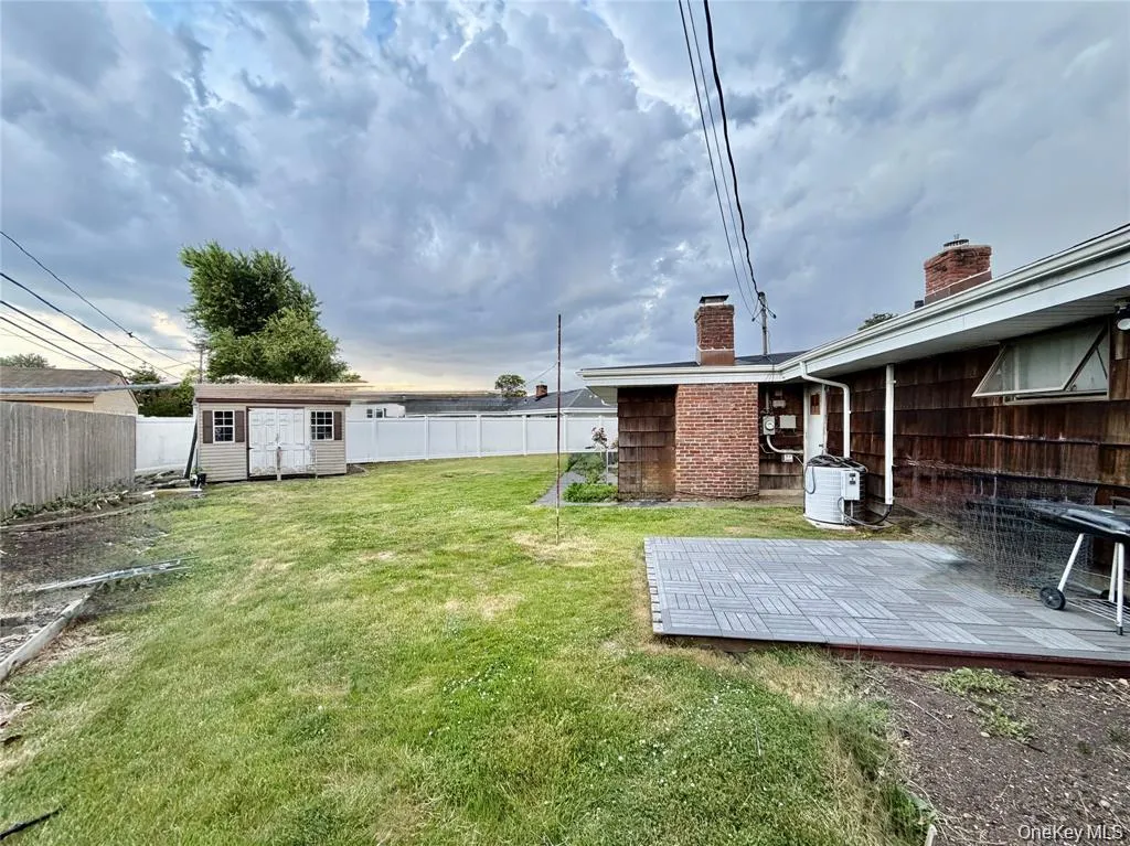 89 Bruce Avenue, Oyster Bay, NY, 5 Bedrooms Bedrooms, 12 Rooms Rooms,2 BathroomsBathrooms,Residential,For Rent,Bruce,0,1040390 89 Bruce Avenue, Oyster Bay, NY, 5 Bedrooms Bedrooms, 12 Rooms Rooms,2 BathroomsBathrooms,Residential,For Rent,Bruce,0,1040390