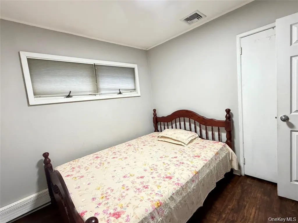89 Bruce Avenue, Oyster Bay, NY, 5 Bedrooms Bedrooms, 12 Rooms Rooms,2 BathroomsBathrooms,Residential,For Rent,Bruce,0,1040390 89 Bruce Avenue, Oyster Bay, NY, 5 Bedrooms Bedrooms, 12 Rooms Rooms,2 BathroomsBathrooms,Residential,For Rent,Bruce,0,1040390