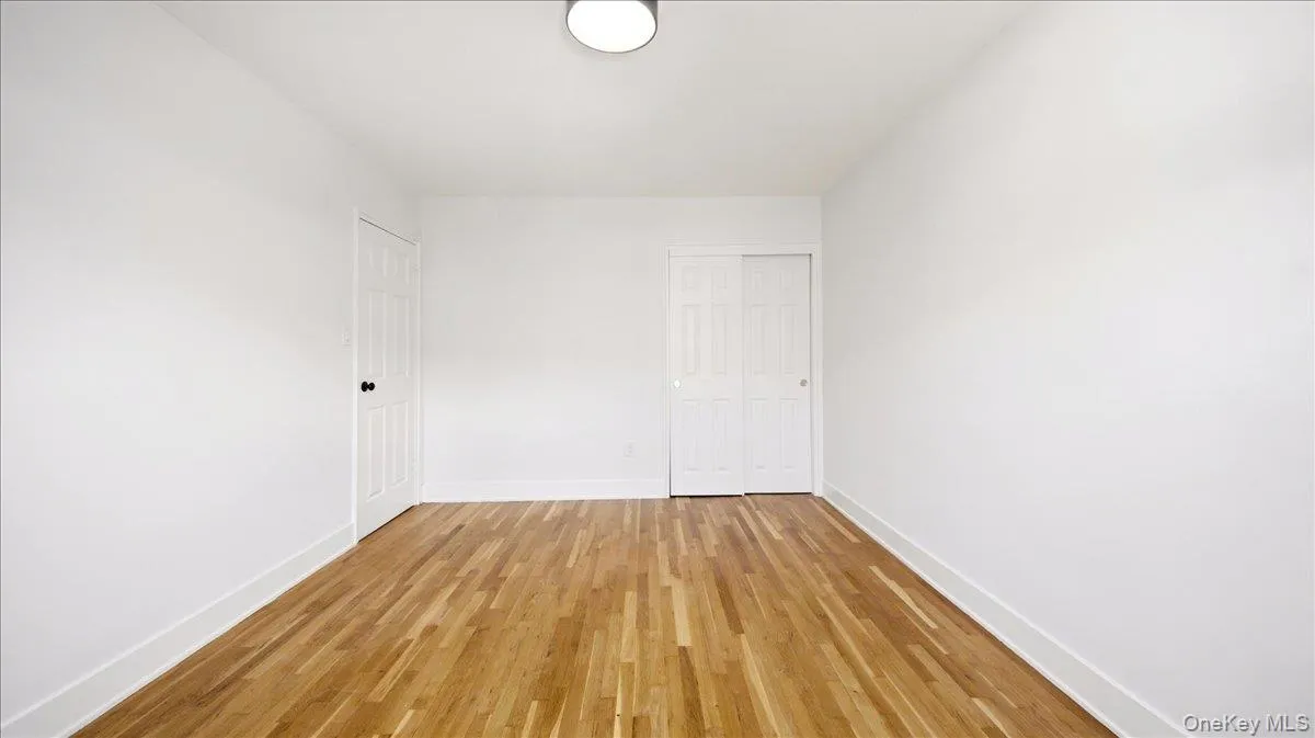 3337 Gunther Avenue, New York, NY, 3 Bedrooms Bedrooms, 7 Rooms Rooms,2 BathroomsBathrooms,Residential,For Rent,Gunther,0,1040393 3337 Gunther Avenue, New York, NY, 3 Bedrooms Bedrooms, 7 Rooms Rooms,2 BathroomsBathrooms,Residential,For Rent,Gunther,0,1040393