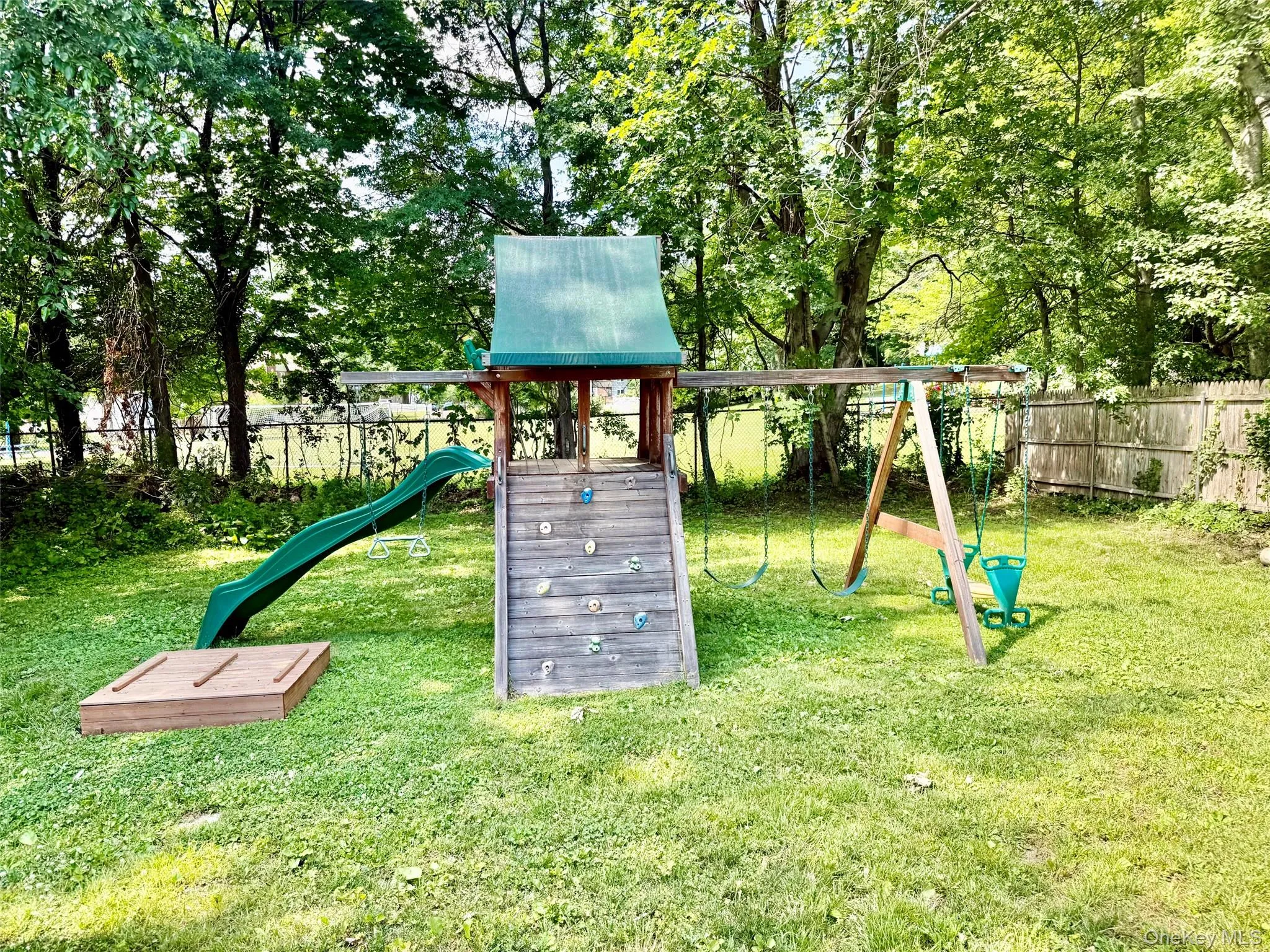 18 Webster Avenue, Harrison, NY, 2 Bedrooms Bedrooms, 5 Rooms Rooms,1 BathroomBathrooms,Residential Lease,For Rent,Webster,0,1040398 18 Webster Avenue, Harrison, NY, 2 Bedrooms Bedrooms, 5 Rooms Rooms,1 BathroomBathrooms,Residential Lease,For Rent,Webster,0,1040398