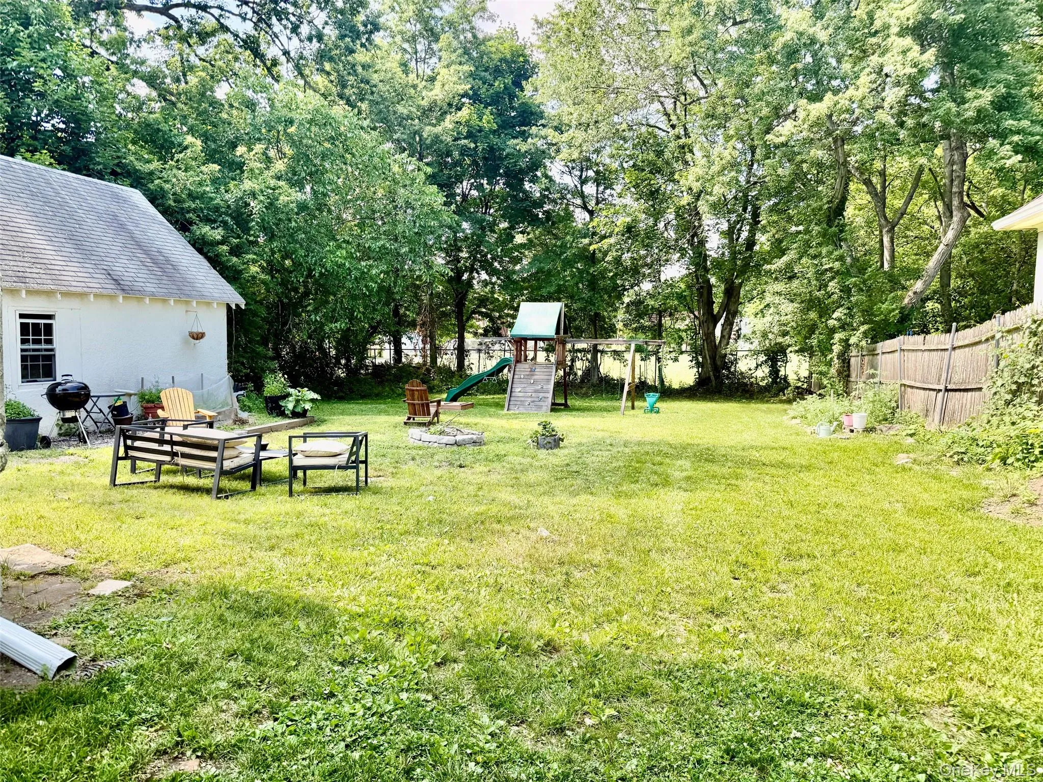 18 Webster Avenue, Harrison, NY, 2 Bedrooms Bedrooms, 5 Rooms Rooms,1 BathroomBathrooms,Residential Lease,For Rent,Webster,0,1040398 18 Webster Avenue, Harrison, NY, 2 Bedrooms Bedrooms, 5 Rooms Rooms,1 BathroomBathrooms,Residential Lease,For Rent,Webster,0,1040398