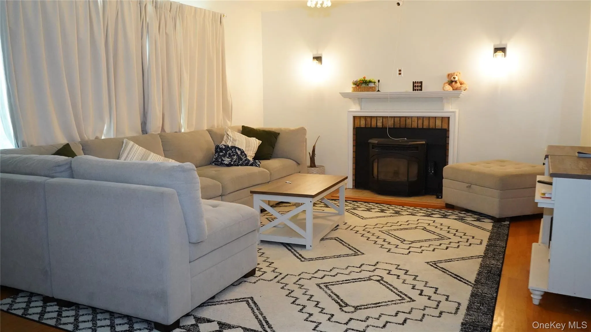 31 Still Road, Monroe, NY, 3 Bedrooms Bedrooms, 5 Rooms Rooms,1 BathroomBathrooms,Residential,For Rent,Still,0,1040399 31 Still Road, Monroe, NY, 3 Bedrooms Bedrooms, 5 Rooms Rooms,1 BathroomBathrooms,Residential,For Rent,Still,0,1040399