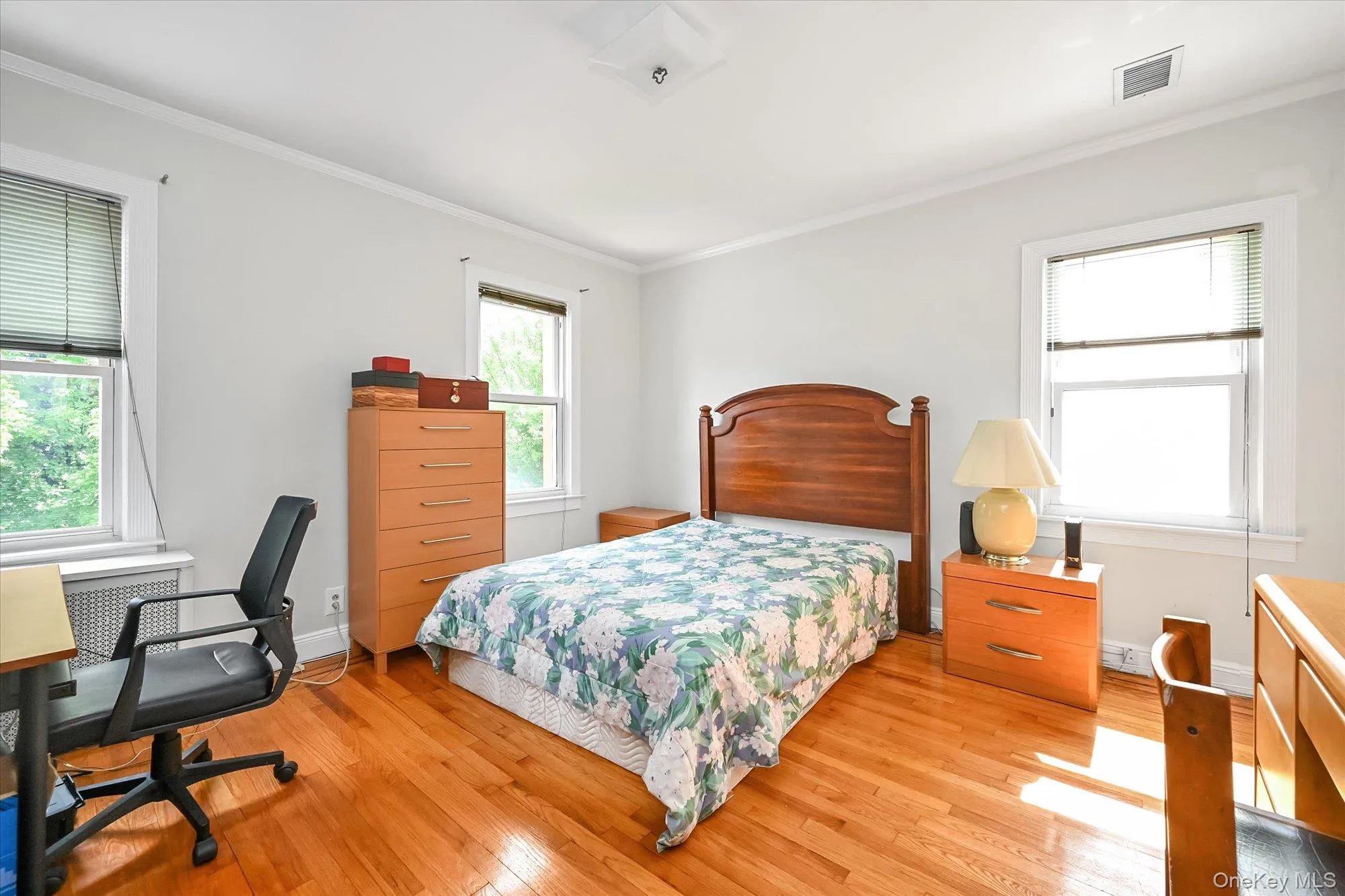 18433 Tudor Road, New York, NY, 4 Bedrooms Bedrooms, 12 Rooms Rooms,3 BathroomsBathrooms,Residential,For Rent,Tudor,0,1040404 18433 Tudor Road, New York, NY, 4 Bedrooms Bedrooms, 12 Rooms Rooms,3 BathroomsBathrooms,Residential,For Rent,Tudor,0,1040404