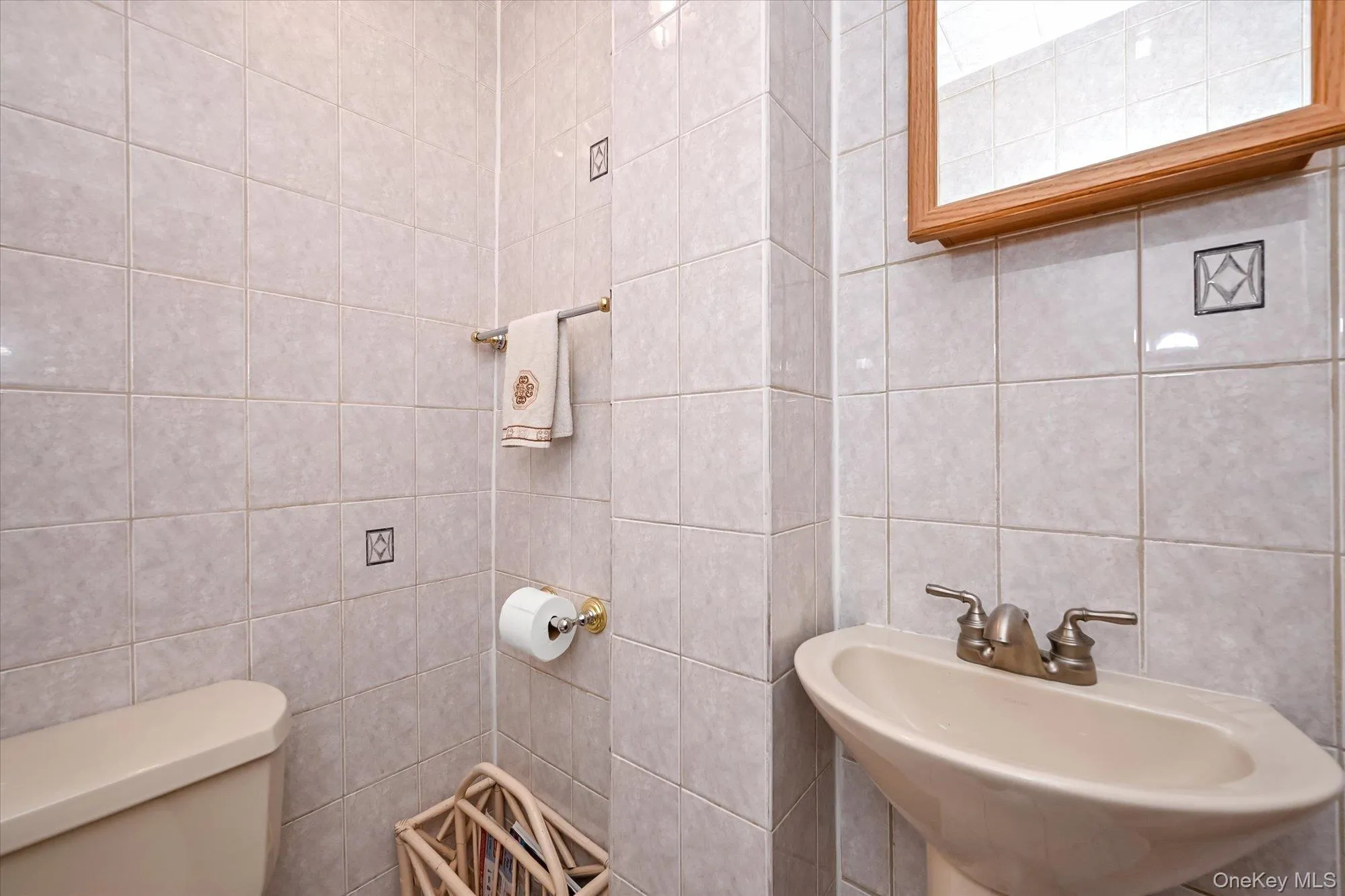 18433 Tudor Road, New York, NY, 4 Bedrooms Bedrooms, 12 Rooms Rooms,3 BathroomsBathrooms,Residential,For Rent,Tudor,0,1040404 18433 Tudor Road, New York, NY, 4 Bedrooms Bedrooms, 12 Rooms Rooms,3 BathroomsBathrooms,Residential,For Rent,Tudor,0,1040404