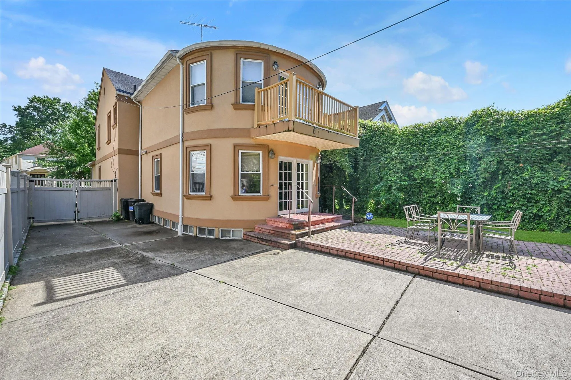 18433 Tudor Road, New York, NY, 4 Bedrooms Bedrooms, 12 Rooms Rooms,3 BathroomsBathrooms,Residential,For Rent,Tudor,0,1040404 18433 Tudor Road, New York, NY, 4 Bedrooms Bedrooms, 12 Rooms Rooms,3 BathroomsBathrooms,Residential,For Rent,Tudor,0,1040404
