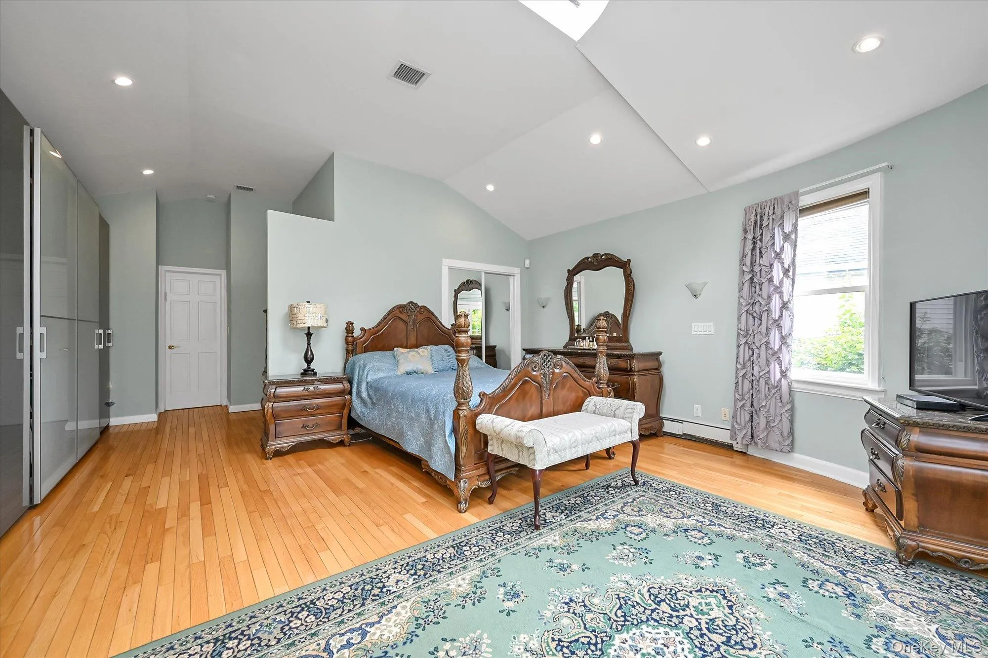 18433 Tudor Road, New York, NY, 4 Bedrooms Bedrooms, 12 Rooms Rooms,3 BathroomsBathrooms,Residential,For Rent,Tudor,0,1040404 18433 Tudor Road, New York, NY, 4 Bedrooms Bedrooms, 12 Rooms Rooms,3 BathroomsBathrooms,Residential,For Rent,Tudor,0,1040404