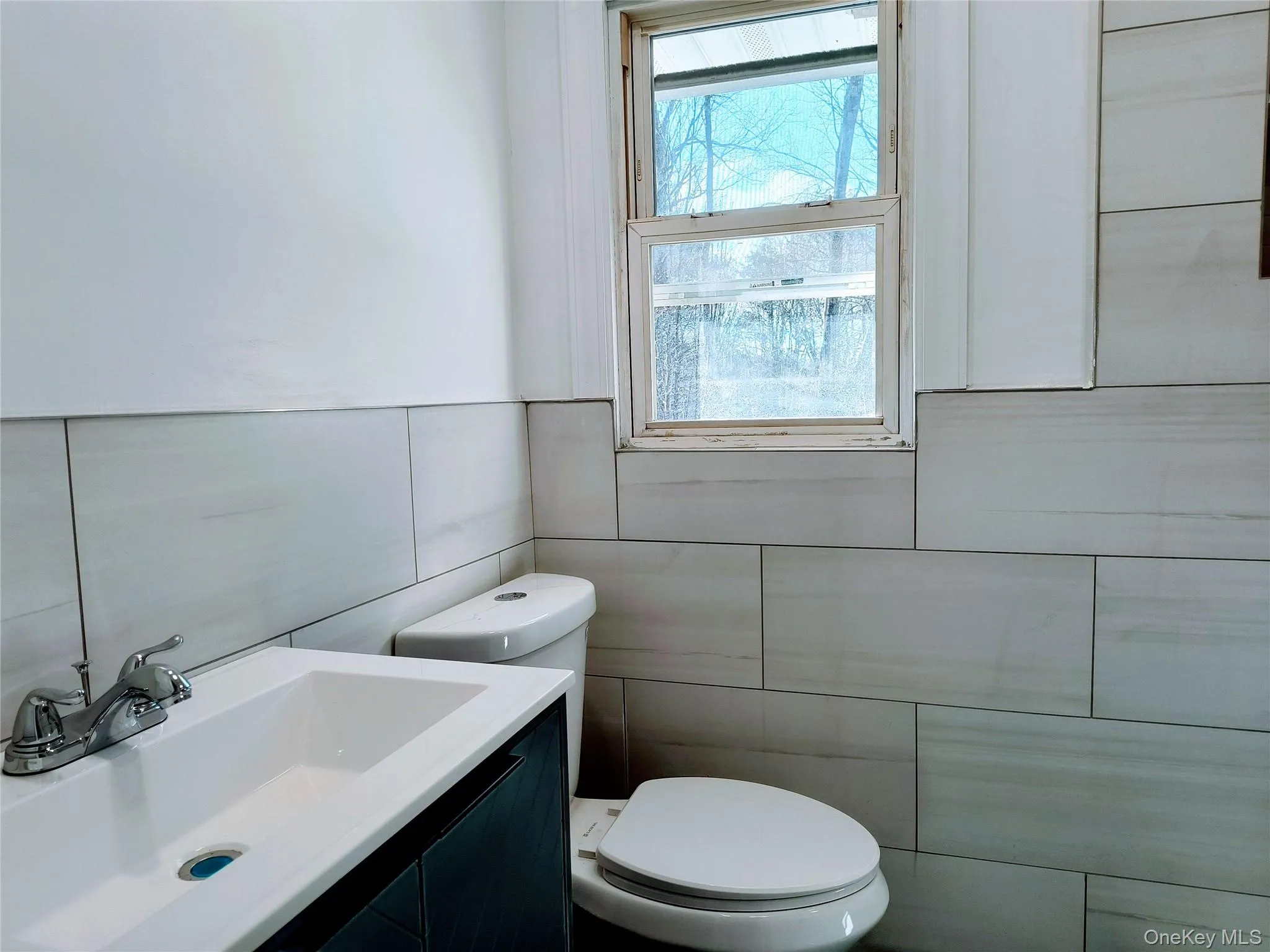 Tiled bathroom, Easy to clean! Tiled bathroom, Easy to clean!
