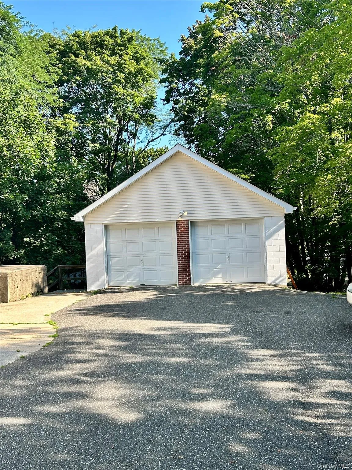 321 Canal Road, Brookhaven, NY, 3 Bedrooms Bedrooms, 5 Rooms Rooms,1 BathroomBathrooms,Residential Lease,For Rent,Canal,0,1040407 321 Canal Road, Brookhaven, NY, 3 Bedrooms Bedrooms, 5 Rooms Rooms,1 BathroomBathrooms,Residential Lease,For Rent,Canal,0,1040407