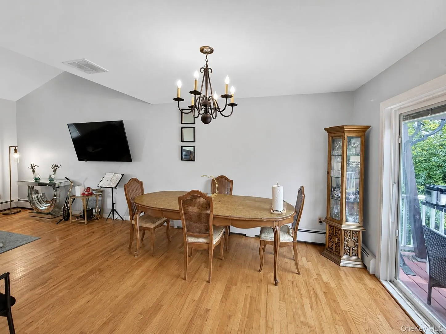 50 Scott Drive, Middletown, NY, 4 Bedrooms Bedrooms, 8 Rooms Rooms,1 BathroomBathrooms,Residential,For Rent,Scott,0,1040412 50 Scott Drive, Middletown, NY, 4 Bedrooms Bedrooms, 8 Rooms Rooms,1 BathroomBathrooms,Residential,For Rent,Scott,0,1040412