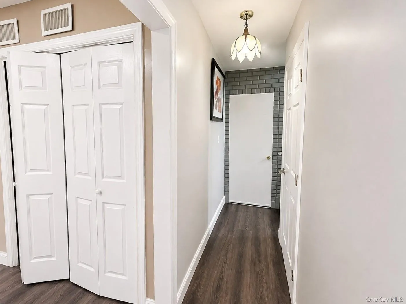 50 Scott Drive, Middletown, NY, 4 Bedrooms Bedrooms, 8 Rooms Rooms,1 BathroomBathrooms,Residential,For Rent,Scott,0,1040412 50 Scott Drive, Middletown, NY, 4 Bedrooms Bedrooms, 8 Rooms Rooms,1 BathroomBathrooms,Residential,For Rent,Scott,0,1040412