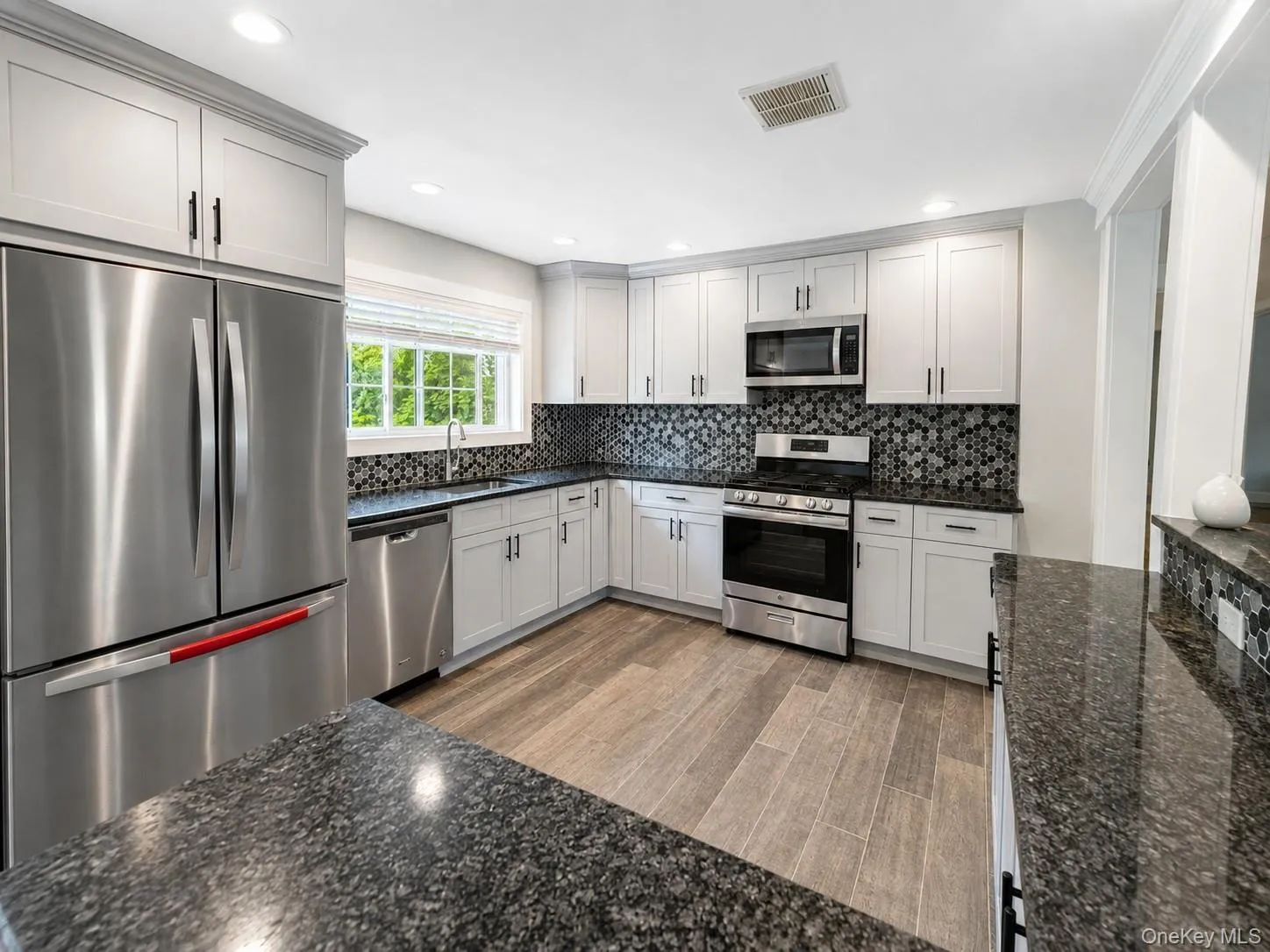 50 Scott Drive, Middletown, NY, 4 Bedrooms Bedrooms, 8 Rooms Rooms,1 BathroomBathrooms,Residential,For Rent,Scott,0,1040412 50 Scott Drive, Middletown, NY, 4 Bedrooms Bedrooms, 8 Rooms Rooms,1 BathroomBathrooms,Residential,For Rent,Scott,0,1040412