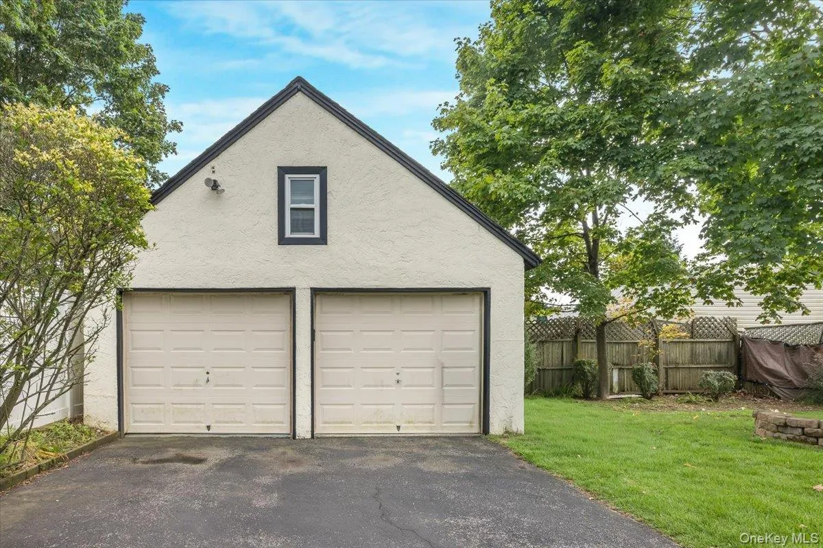 510 Secatogue Avenue, Babylon, NY, 3 Bedrooms Bedrooms, 5 Rooms Rooms,2 BathroomsBathrooms,Residential,For Rent,Secatogue,0,1040415 510 Secatogue Avenue, Babylon, NY, 3 Bedrooms Bedrooms, 5 Rooms Rooms,2 BathroomsBathrooms,Residential,For Rent,Secatogue,0,1040415