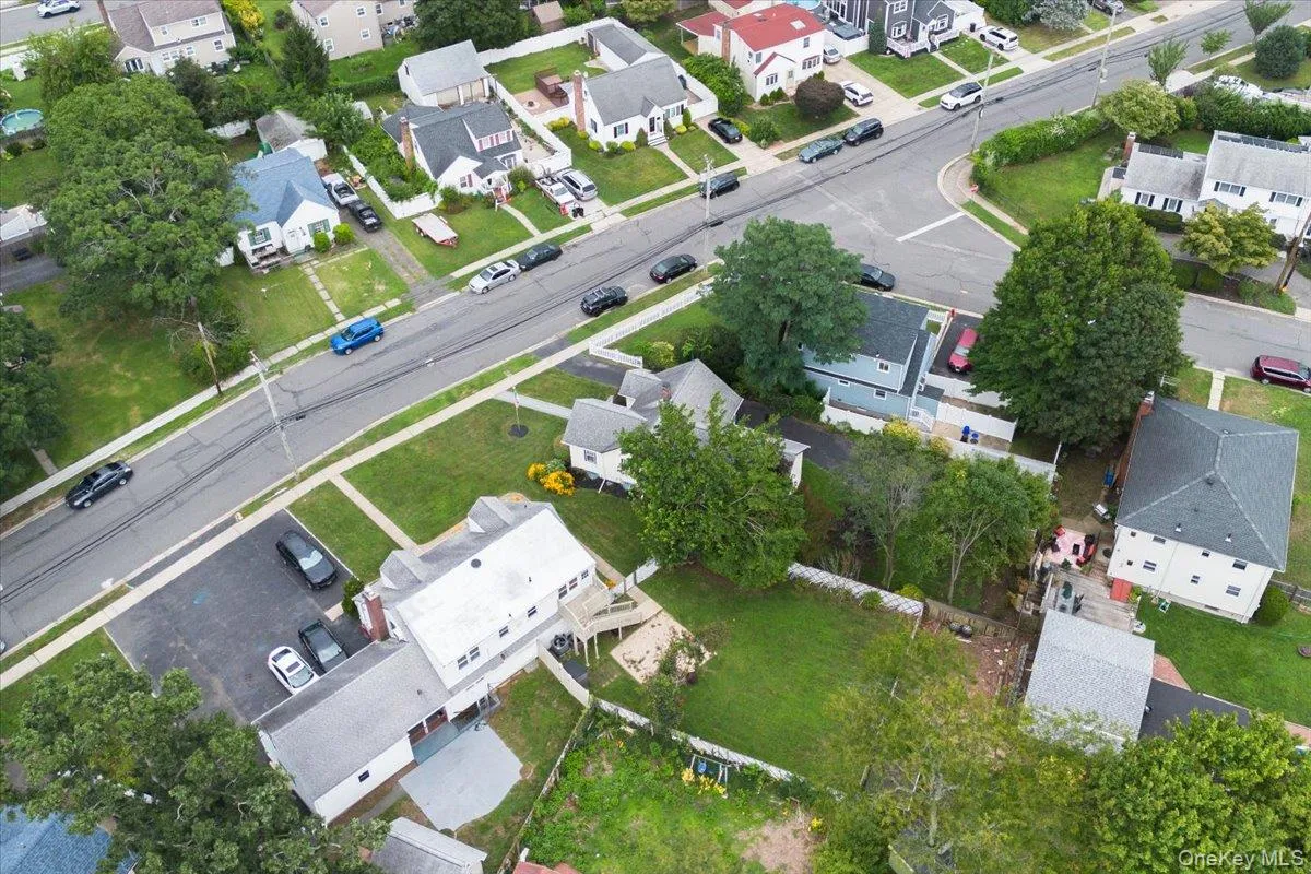 510 Secatogue Avenue, Babylon, NY, 3 Bedrooms Bedrooms, 5 Rooms Rooms,2 BathroomsBathrooms,Residential,For Rent,Secatogue,0,1040415 510 Secatogue Avenue, Babylon, NY, 3 Bedrooms Bedrooms, 5 Rooms Rooms,2 BathroomsBathrooms,Residential,For Rent,Secatogue,0,1040415