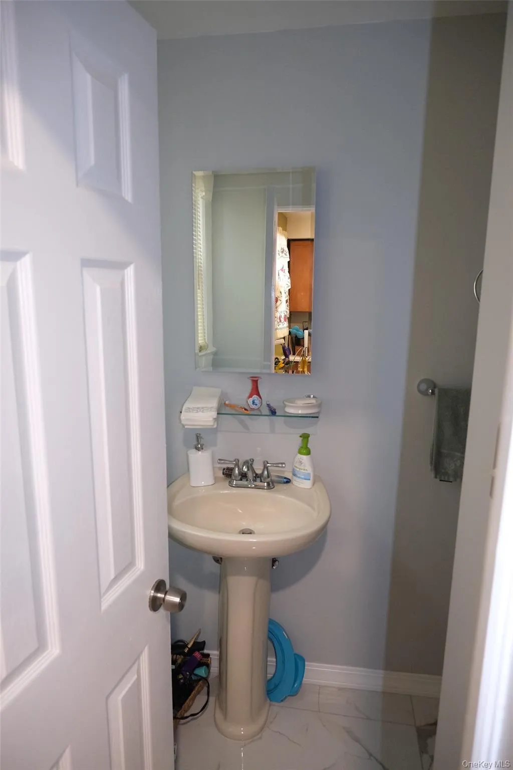 3239 202nd Street, New York, NY, 3 Bedrooms Bedrooms, 10 Rooms Rooms,2 BathroomsBathrooms,Residential,For Rent,202nd,0,1040417 3239 202nd Street, New York, NY, 3 Bedrooms Bedrooms, 10 Rooms Rooms,2 BathroomsBathrooms,Residential,For Rent,202nd,0,1040417