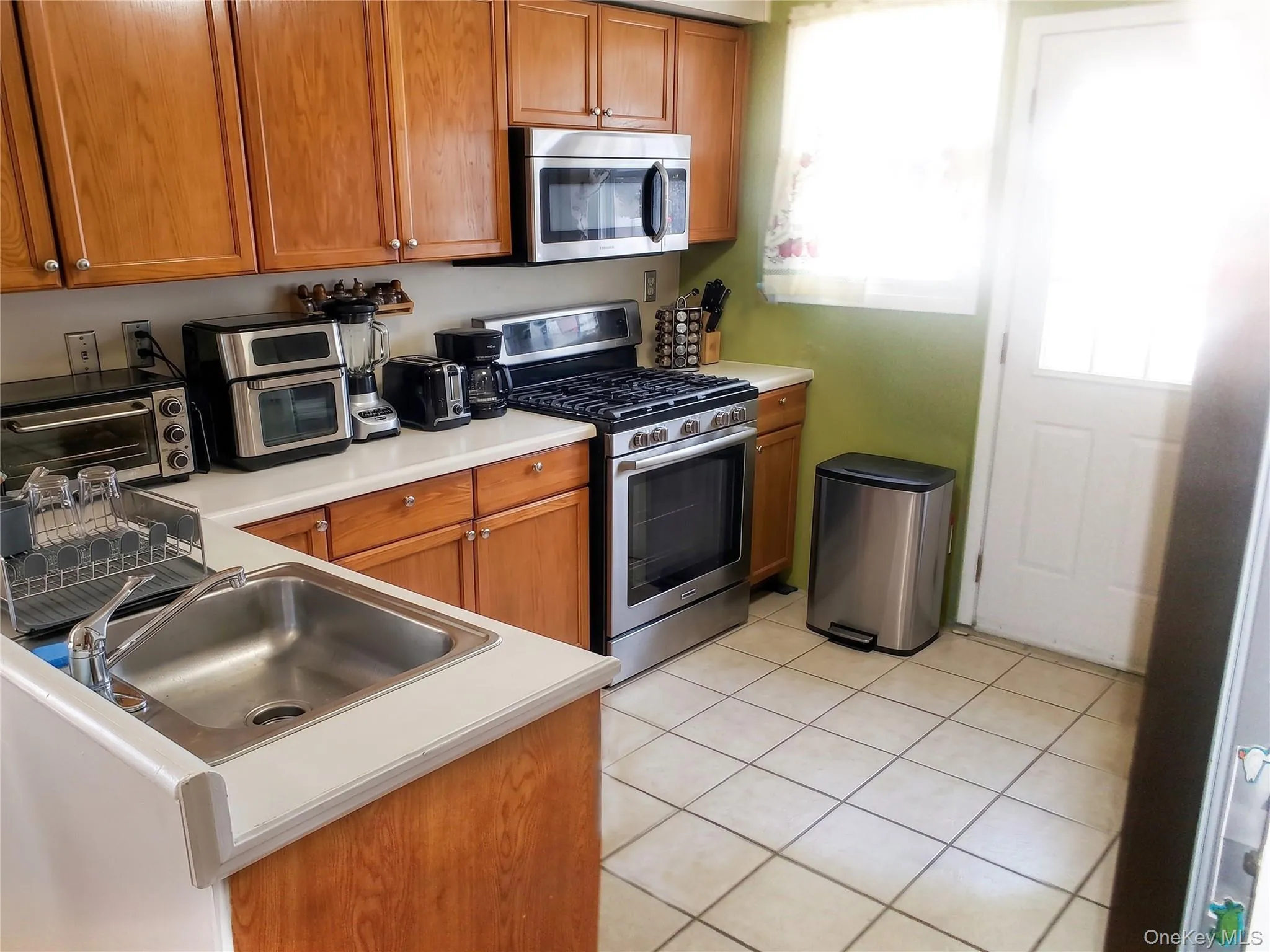 3239 202nd Street, New York, NY, 3 Bedrooms Bedrooms, 10 Rooms Rooms,2 BathroomsBathrooms,Residential,For Rent,202nd,0,1040417 3239 202nd Street, New York, NY, 3 Bedrooms Bedrooms, 10 Rooms Rooms,2 BathroomsBathrooms,Residential,For Rent,202nd,0,1040417