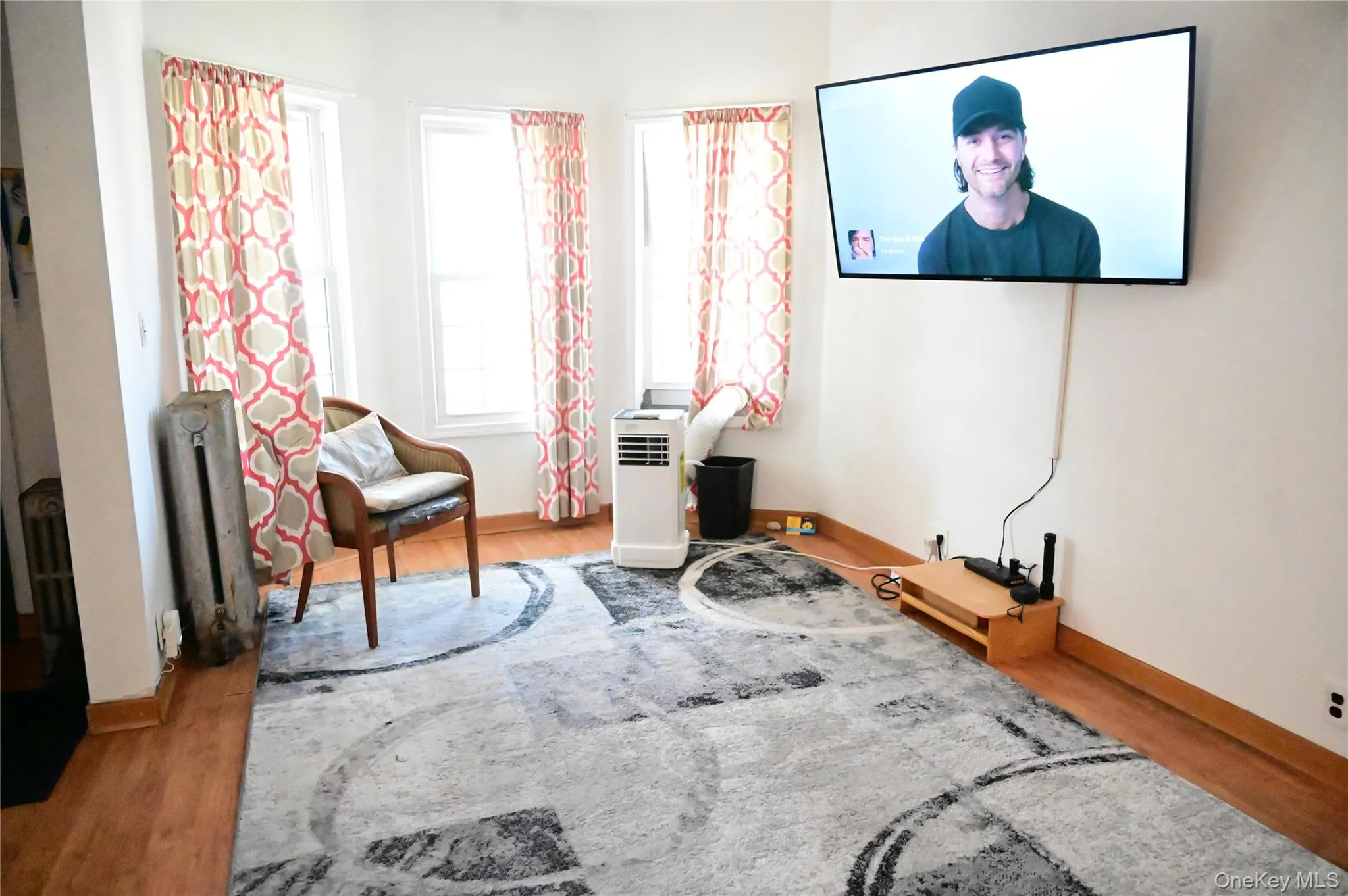 16038 111th Avenue, New York, NY, 5 Bedrooms Bedrooms, 9 Rooms Rooms,2 BathroomsBathrooms,Residential,For Rent,111th,0,1040418 16038 111th Avenue, New York, NY, 5 Bedrooms Bedrooms, 9 Rooms Rooms,2 BathroomsBathrooms,Residential,For Rent,111th,0,1040418