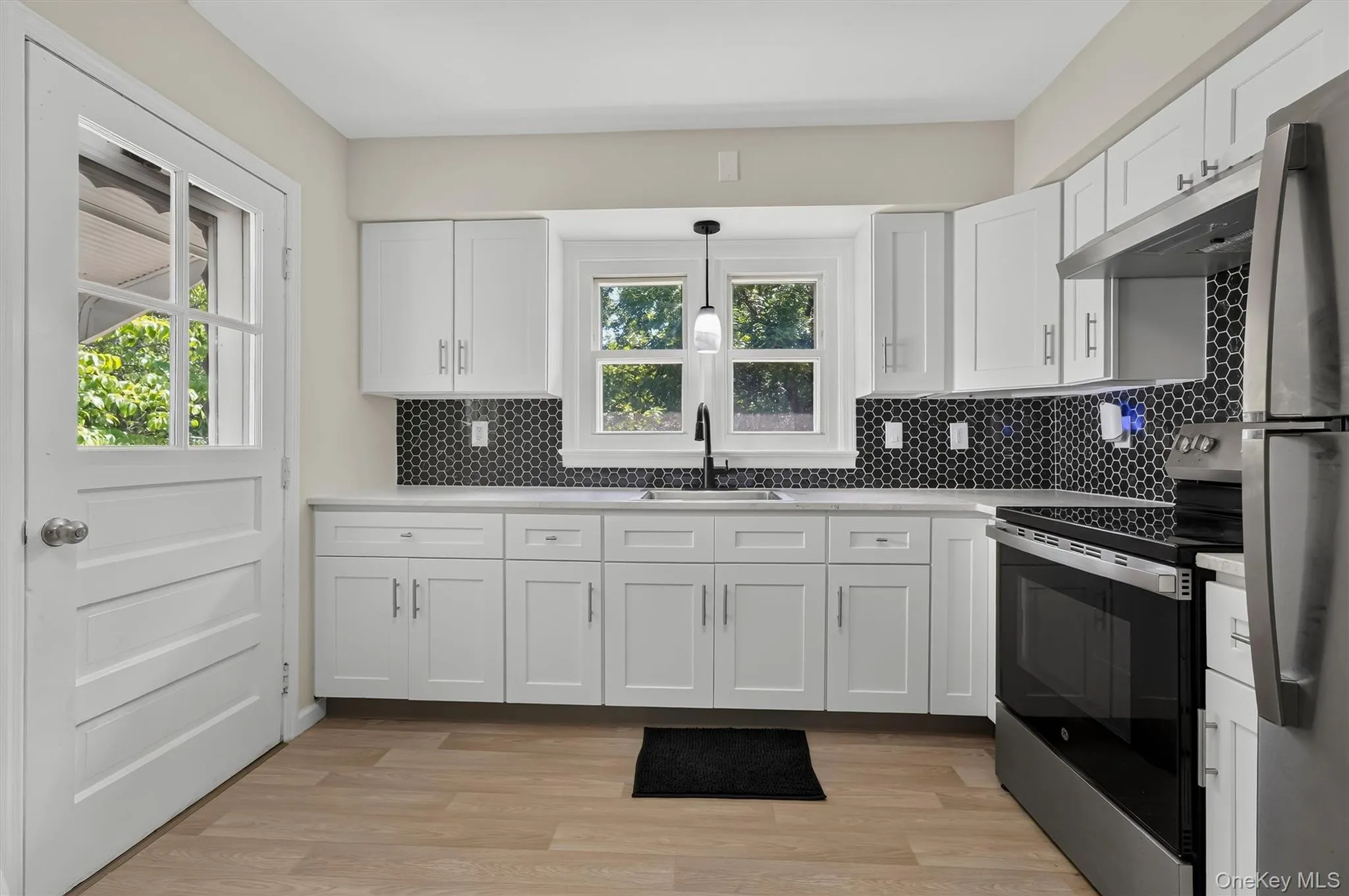 31 Leslie Road, Newburgh (town), NY, 3 Bedrooms Bedrooms, 6 Rooms Rooms,1 BathroomBathrooms,Residential,For Rent,Leslie,0,1040419 31 Leslie Road, Newburgh (town), NY, 3 Bedrooms Bedrooms, 6 Rooms Rooms,1 BathroomBathrooms,Residential,For Rent,Leslie,0,1040419