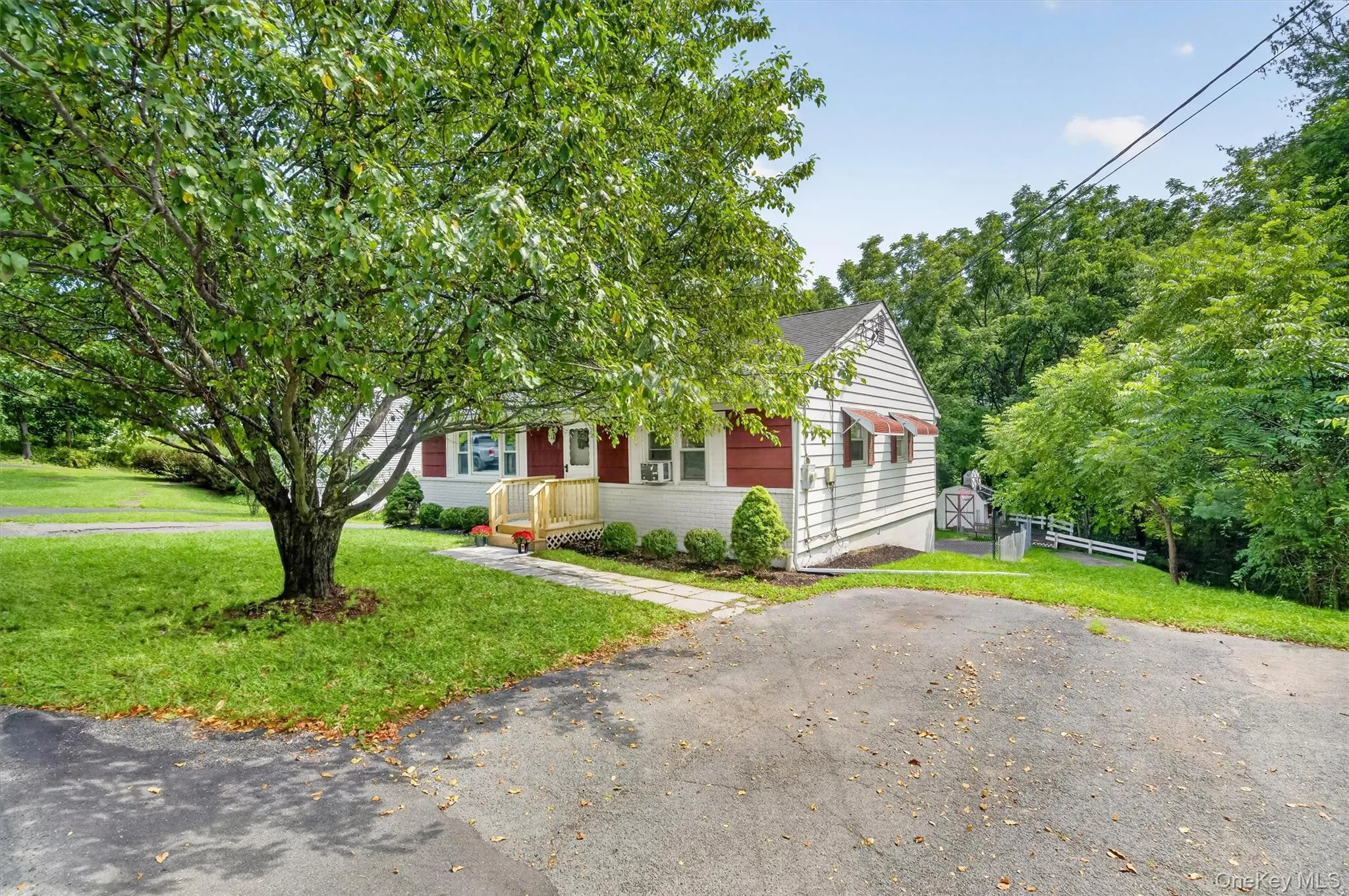 31 Leslie Road, Newburgh (town), NY, 3 Bedrooms Bedrooms, 6 Rooms Rooms,1 BathroomBathrooms,Residential,For Rent,Leslie,0,1040419 31 Leslie Road, Newburgh (town), NY, 3 Bedrooms Bedrooms, 6 Rooms Rooms,1 BathroomBathrooms,Residential,For Rent,Leslie,0,1040419