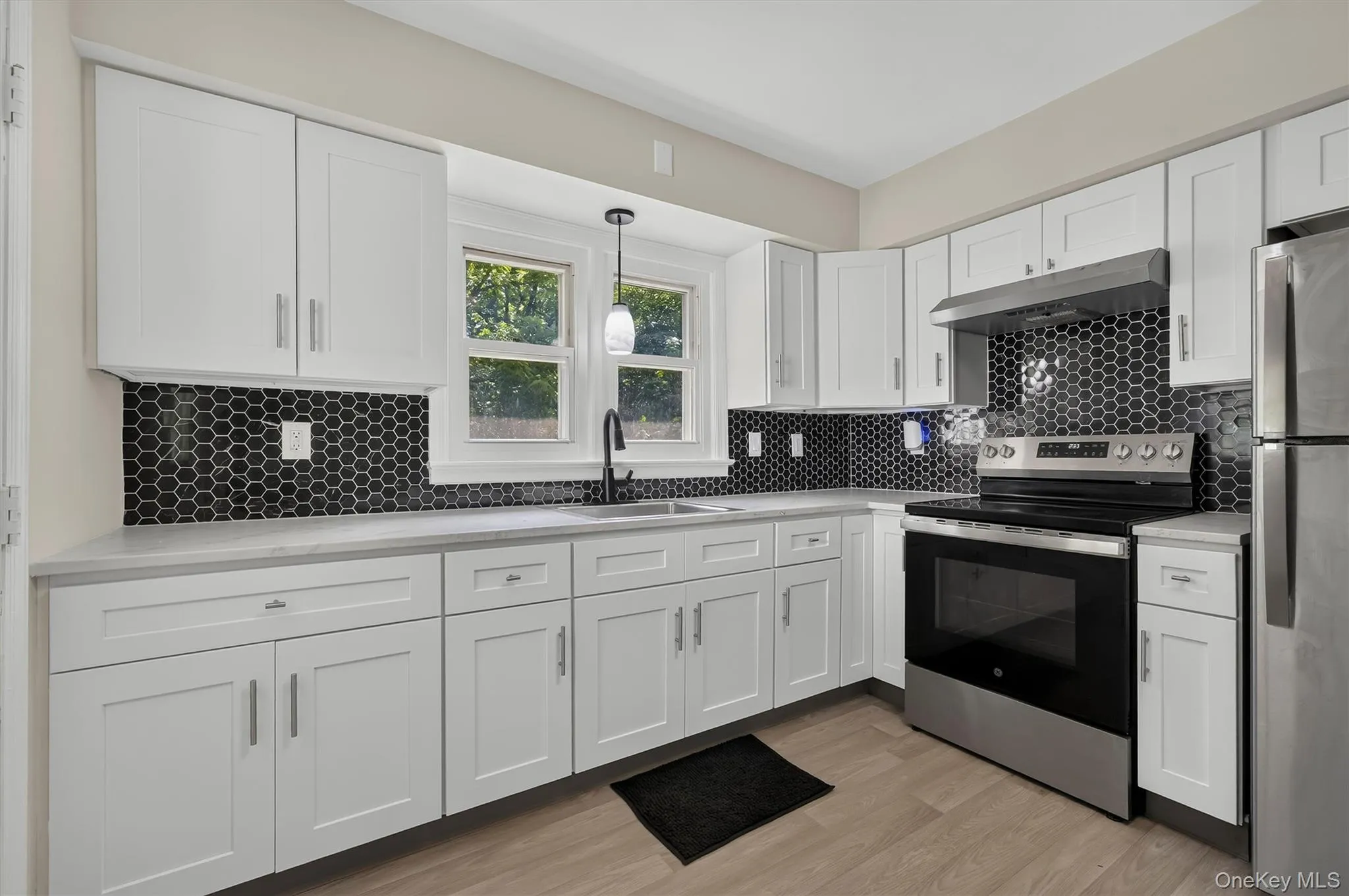 31 Leslie Road, Newburgh (town), NY, 3 Bedrooms Bedrooms, 6 Rooms Rooms,1 BathroomBathrooms,Residential,For Rent,Leslie,0,1040419 31 Leslie Road, Newburgh (town), NY, 3 Bedrooms Bedrooms, 6 Rooms Rooms,1 BathroomBathrooms,Residential,For Rent,Leslie,0,1040419