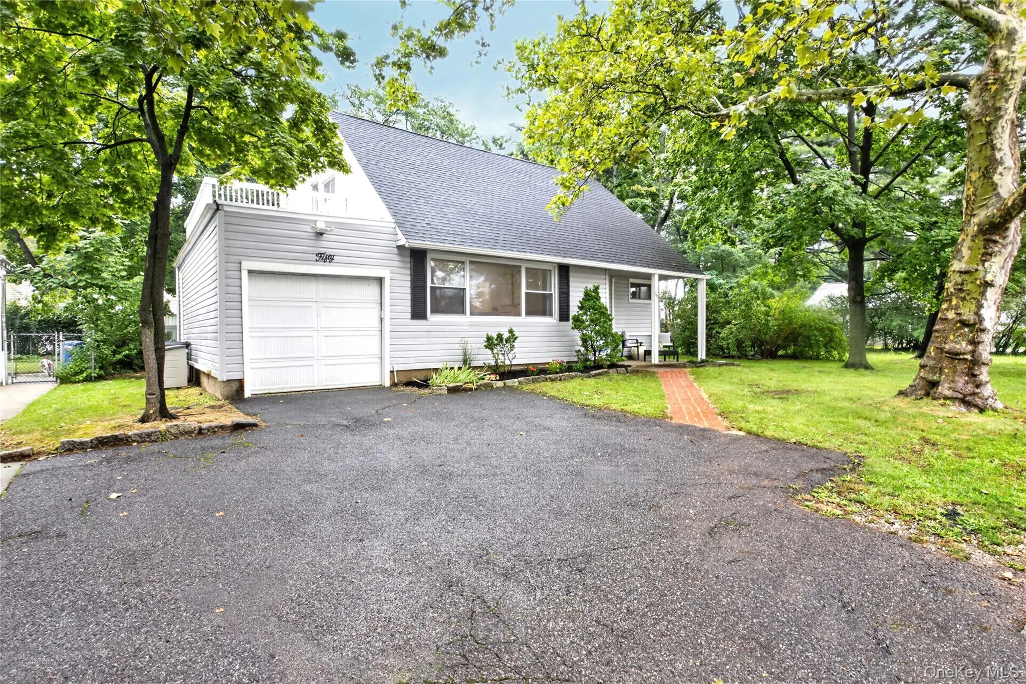 50 Commander Avenue, Hempstead, NY, 4 Bedrooms Bedrooms, 7 Rooms Rooms,2 BathroomsBathrooms,Residential,For Rent,Commander,0,1040420 50 Commander Avenue, Hempstead, NY, 4 Bedrooms Bedrooms, 7 Rooms Rooms,2 BathroomsBathrooms,Residential,For Rent,Commander,0,1040420