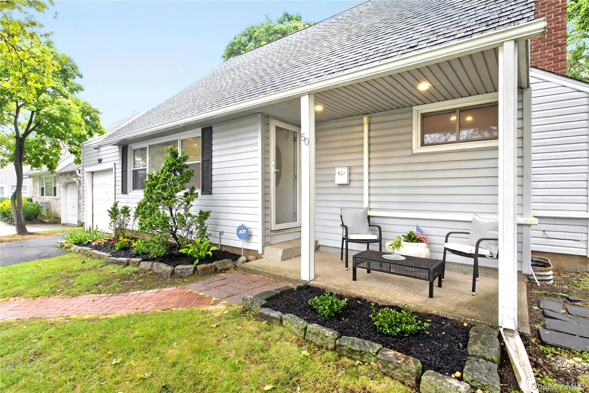 50 Commander Avenue, Hempstead, NY, 4 Bedrooms Bedrooms, 7 Rooms Rooms,2 BathroomsBathrooms,Residential,For Rent,Commander,0,1040420 50 Commander Avenue, Hempstead, NY, 4 Bedrooms Bedrooms, 7 Rooms Rooms,2 BathroomsBathrooms,Residential,For Rent,Commander,0,1040420