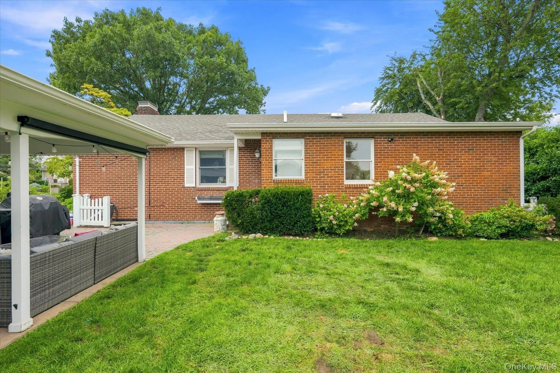 8 Anthony Marangiello Street, Glen Cove, NY, 3 Bedrooms Bedrooms, 6 Rooms Rooms,2 BathroomsBathrooms,Residential,For Rent,Anthony Marangiello,0,1040421 8 Anthony Marangiello Street, Glen Cove, NY, 3 Bedrooms Bedrooms, 6 Rooms Rooms,2 BathroomsBathrooms,Residential,For Rent,Anthony Marangiello,0,1040421