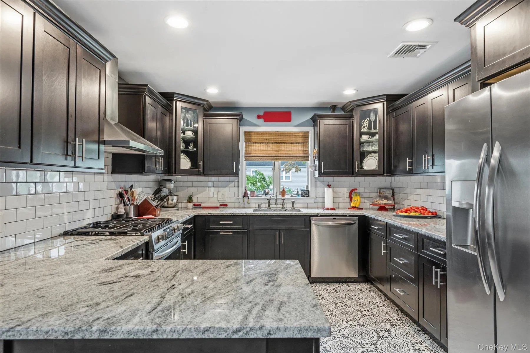 8 Anthony Marangiello Street, Glen Cove, NY, 3 Bedrooms Bedrooms, 6 Rooms Rooms,2 BathroomsBathrooms,Residential,For Rent,Anthony Marangiello,0,1040421 8 Anthony Marangiello Street, Glen Cove, NY, 3 Bedrooms Bedrooms, 6 Rooms Rooms,2 BathroomsBathrooms,Residential,For Rent,Anthony Marangiello,0,1040421