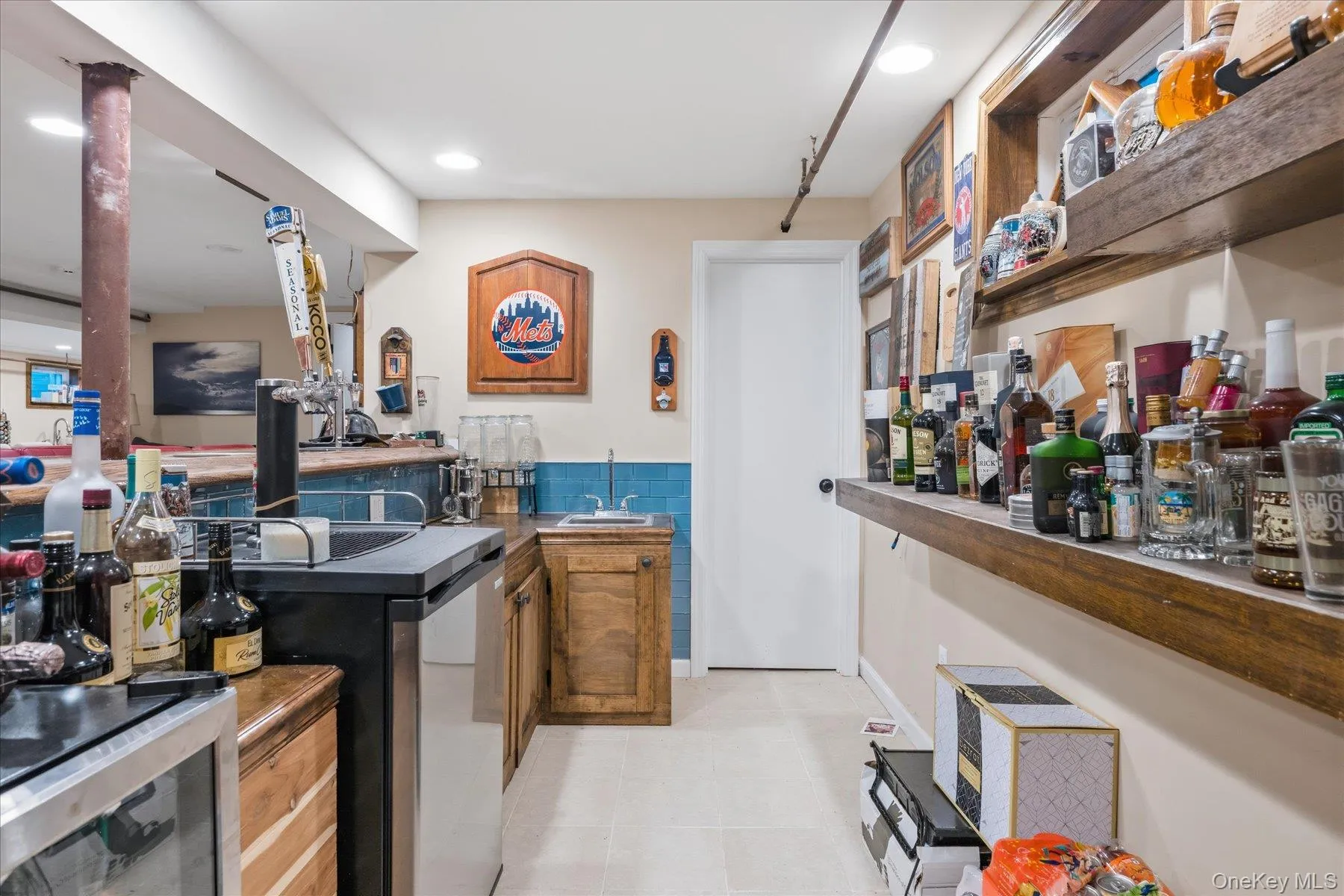 8 Anthony Marangiello Street, Glen Cove, NY, 3 Bedrooms Bedrooms, 6 Rooms Rooms,2 BathroomsBathrooms,Residential,For Rent,Anthony Marangiello,0,1040421 8 Anthony Marangiello Street, Glen Cove, NY, 3 Bedrooms Bedrooms, 6 Rooms Rooms,2 BathroomsBathrooms,Residential,For Rent,Anthony Marangiello,0,1040421