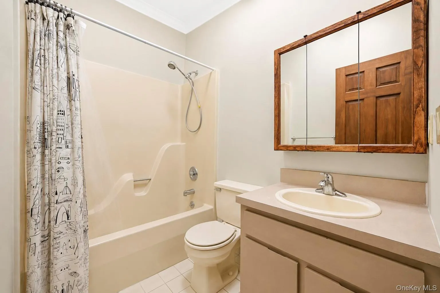 36 George Street, Islip, NY, 4 Bedrooms Bedrooms, 10 Rooms Rooms,3 BathroomsBathrooms,Residential,For Rent,George,0,1040422 36 George Street, Islip, NY, 4 Bedrooms Bedrooms, 10 Rooms Rooms,3 BathroomsBathrooms,Residential,For Rent,George,0,1040422