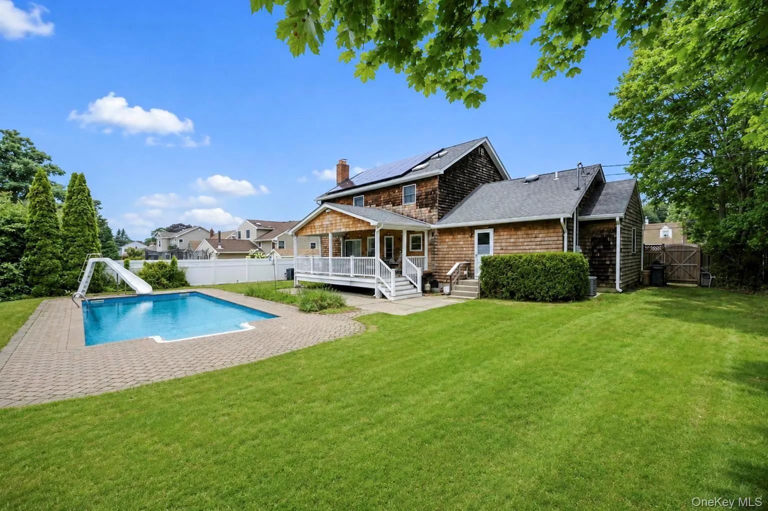 36 George Street, Islip, NY, 4 Bedrooms Bedrooms, 10 Rooms Rooms,3 BathroomsBathrooms,Residential,For Rent,George,0,1040422 36 George Street, Islip, NY, 4 Bedrooms Bedrooms, 10 Rooms Rooms,3 BathroomsBathrooms,Residential,For Rent,George,0,1040422