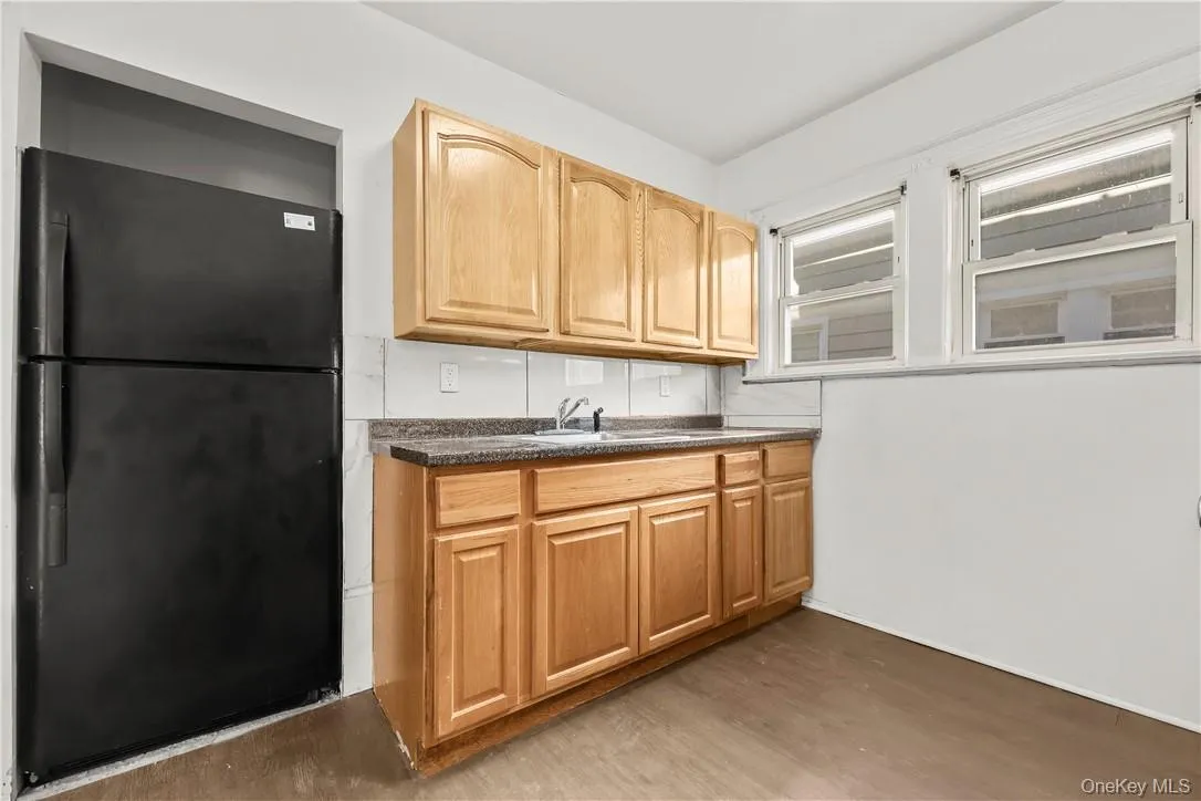 10 13th Avenue, Mount Vernon, NY, 3 Bedrooms Bedrooms, 7 Rooms Rooms,1 BathroomBathrooms,Residential Lease,For Rent,13th,0,1040437 10 13th Avenue, Mount Vernon, NY, 3 Bedrooms Bedrooms, 7 Rooms Rooms,1 BathroomBathrooms,Residential Lease,For Rent,13th,0,1040437