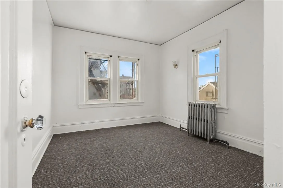 10 13th Avenue, Mount Vernon, NY, 3 Bedrooms Bedrooms, 7 Rooms Rooms,1 BathroomBathrooms,Residential Lease,For Rent,13th,0,1040437 10 13th Avenue, Mount Vernon, NY, 3 Bedrooms Bedrooms, 7 Rooms Rooms,1 BathroomBathrooms,Residential Lease,For Rent,13th,0,1040437