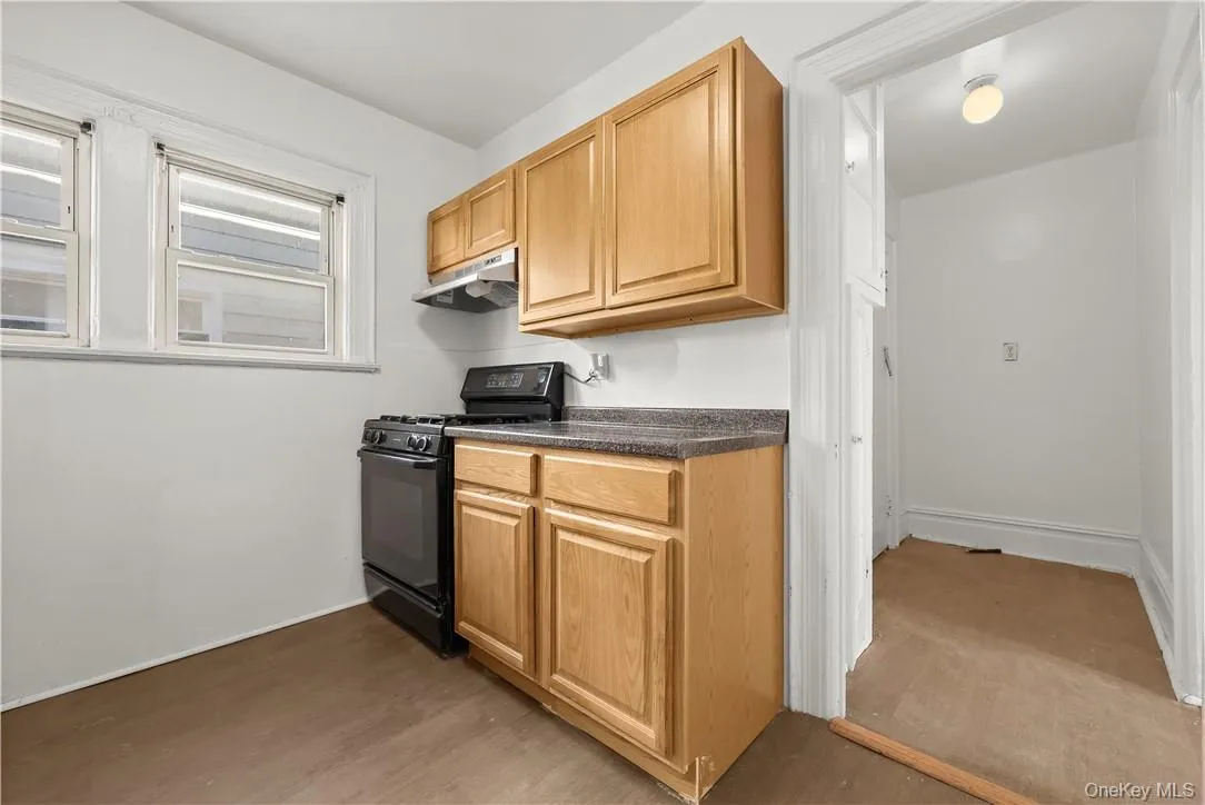 10 13th Avenue, Mount Vernon, NY, 3 Bedrooms Bedrooms, 7 Rooms Rooms,1 BathroomBathrooms,Residential Lease,For Rent,13th,0,1040437 10 13th Avenue, Mount Vernon, NY, 3 Bedrooms Bedrooms, 7 Rooms Rooms,1 BathroomBathrooms,Residential Lease,For Rent,13th,0,1040437