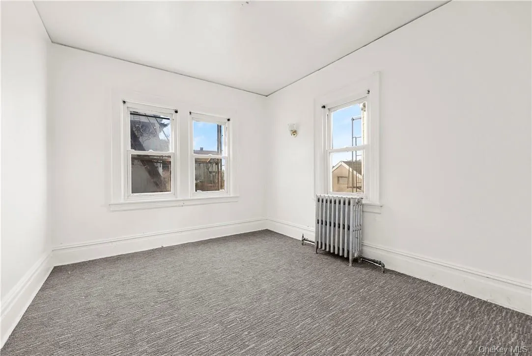 10 13th Avenue, Mount Vernon, NY, 3 Bedrooms Bedrooms, 7 Rooms Rooms,1 BathroomBathrooms,Residential Lease,For Rent,13th,0,1040437 10 13th Avenue, Mount Vernon, NY, 3 Bedrooms Bedrooms, 7 Rooms Rooms,1 BathroomBathrooms,Residential Lease,For Rent,13th,0,1040437